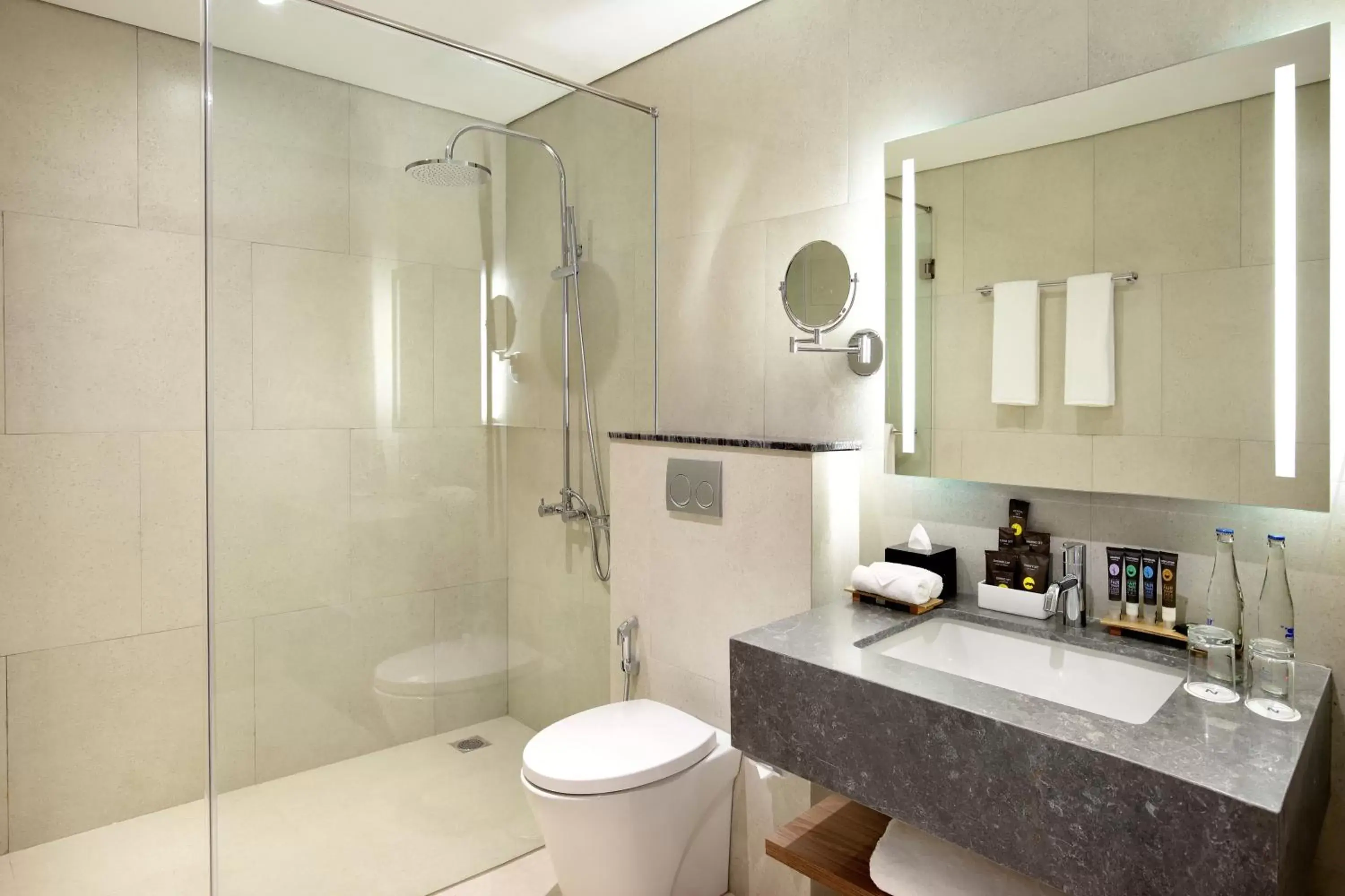 Bathroom in Novotel Jakarta Cikini