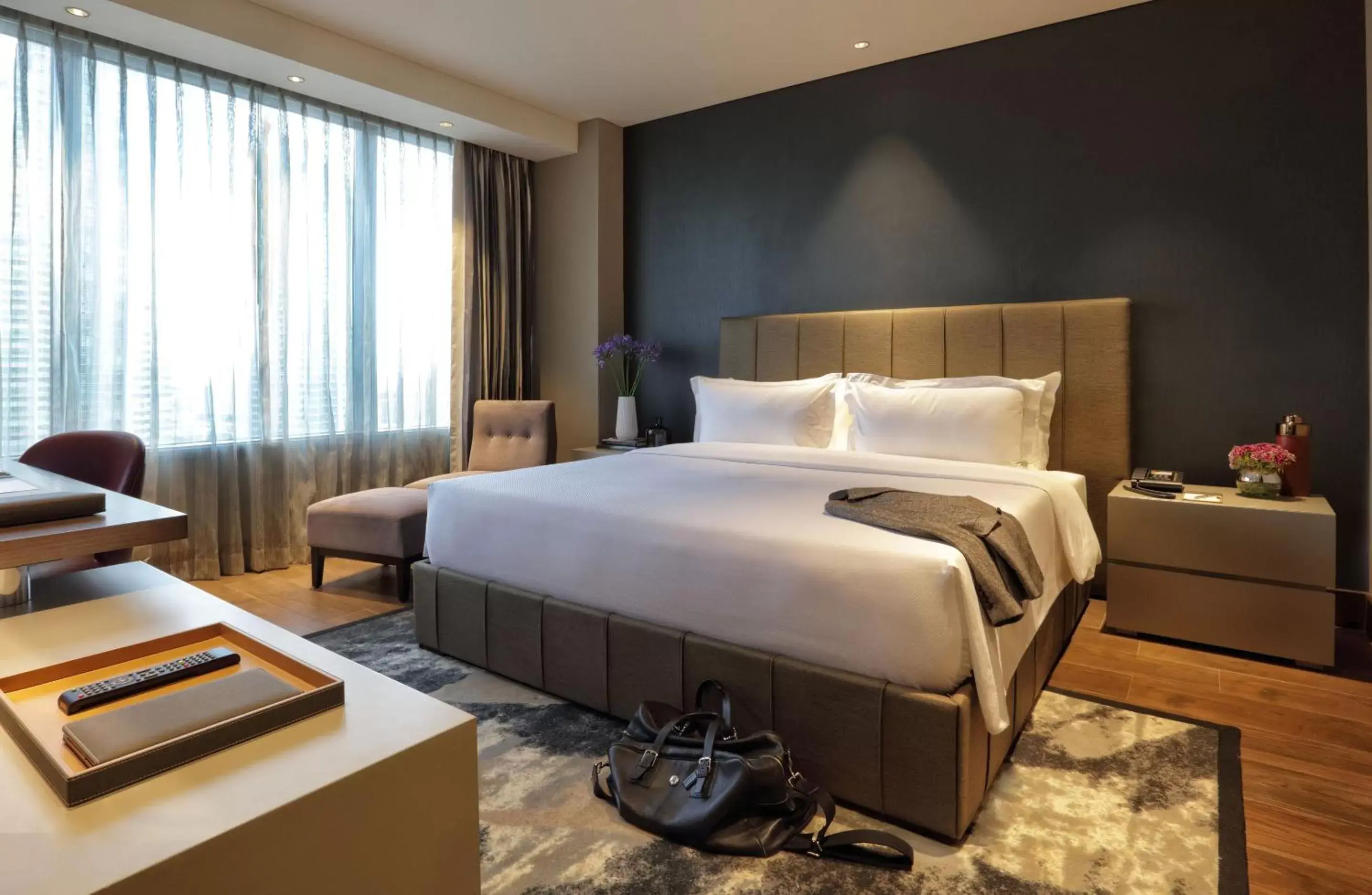 Bedroom, Bed in Makati Diamond Residences