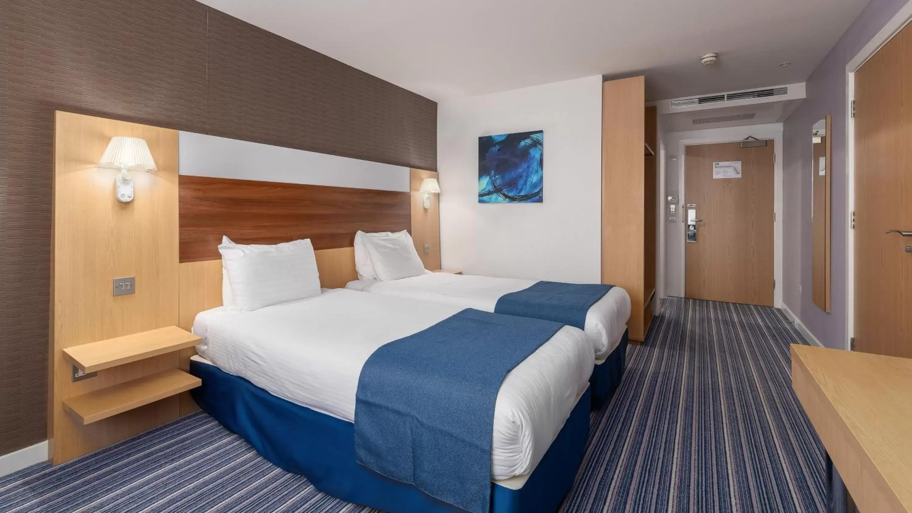 Photo of the whole room, Bed in Holiday Inn Express Leigh - Sports Village, an IHG Hotel