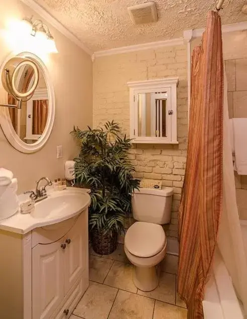 Queen Room in Casablanca Inn on the Bay Queen Room in Casablanca Inn on the Bay