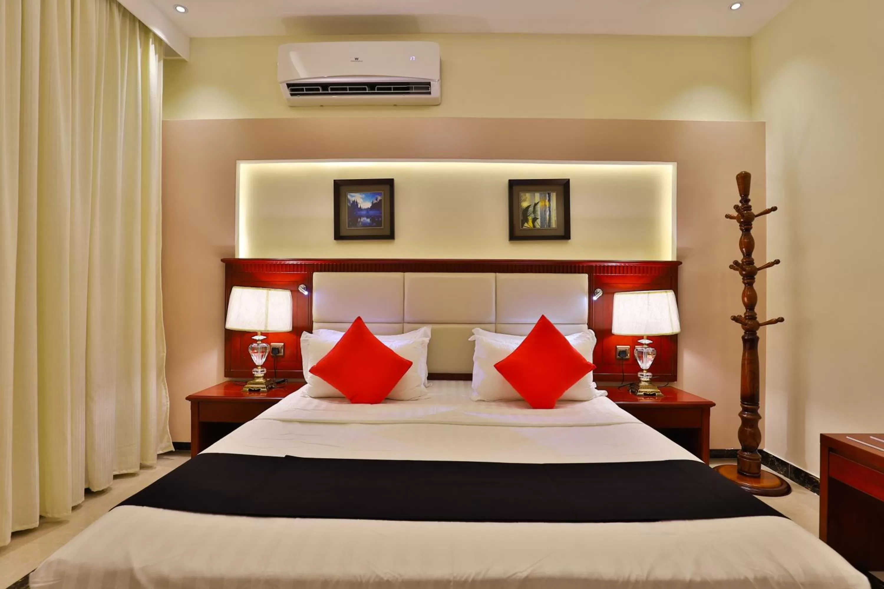 Bedroom, Bed in Dreams Houses Serviced Apartments