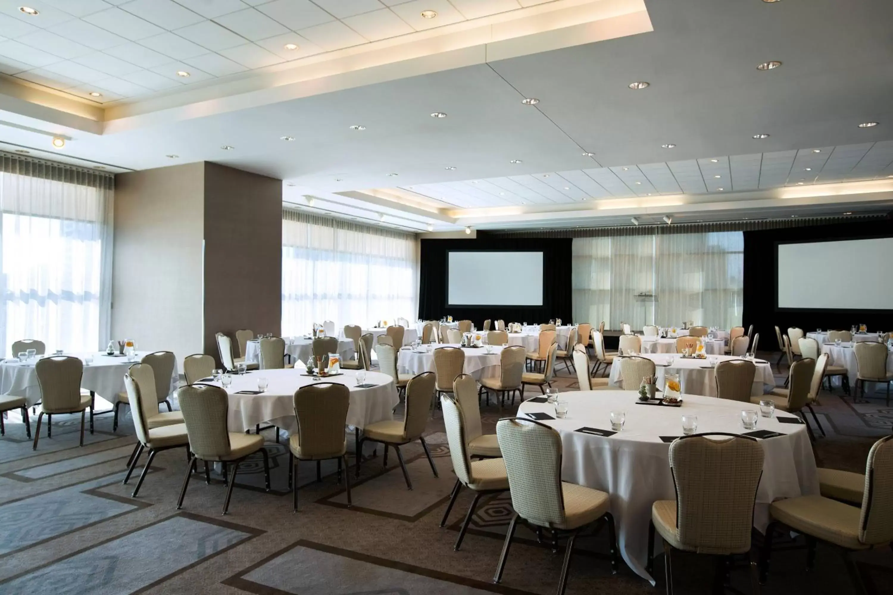 Meeting/conference room, Banquet Facilities in Toronto Marriott City Centre Hotel
