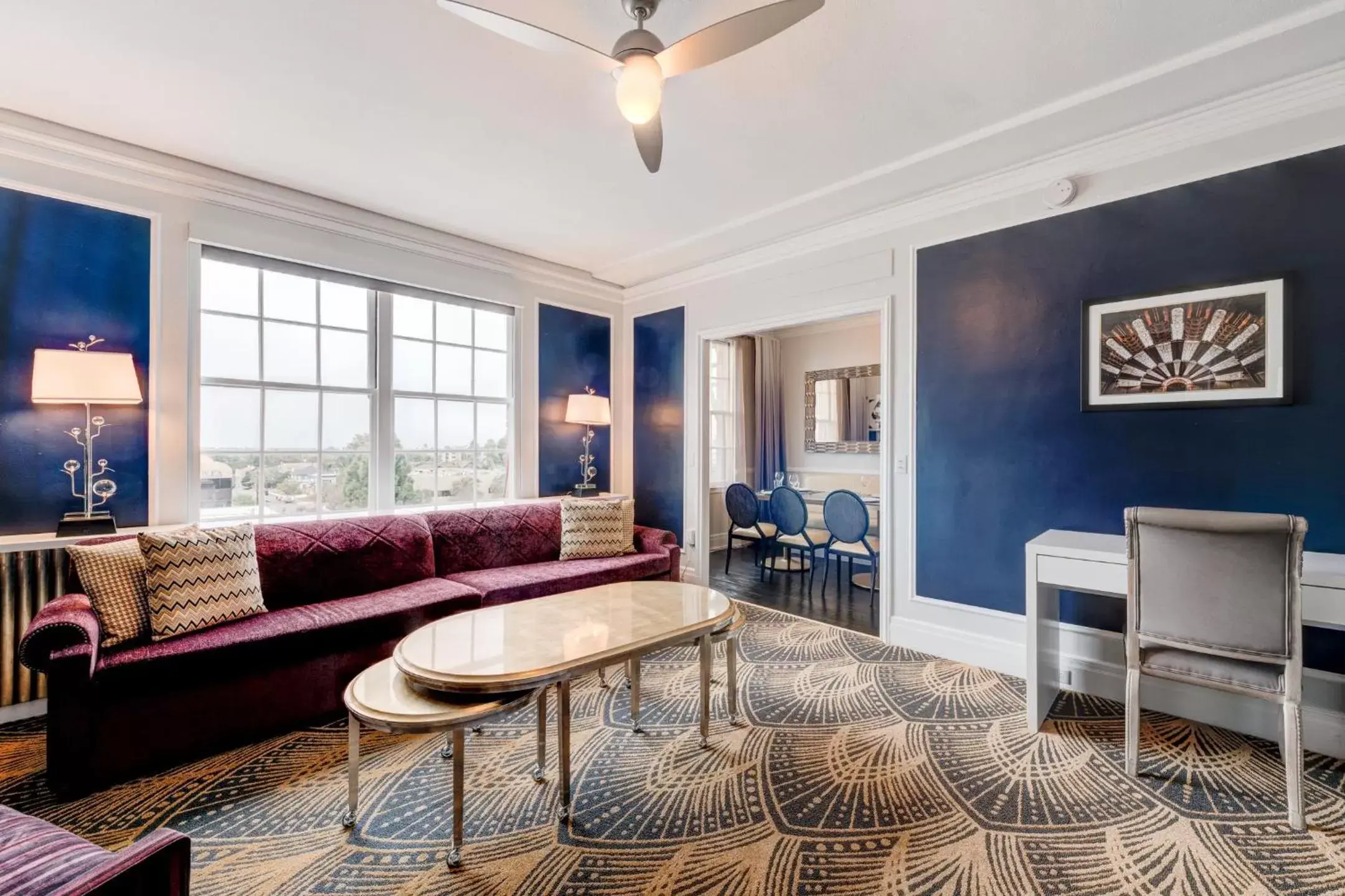 Living room, Seating Area in Inn at the Park