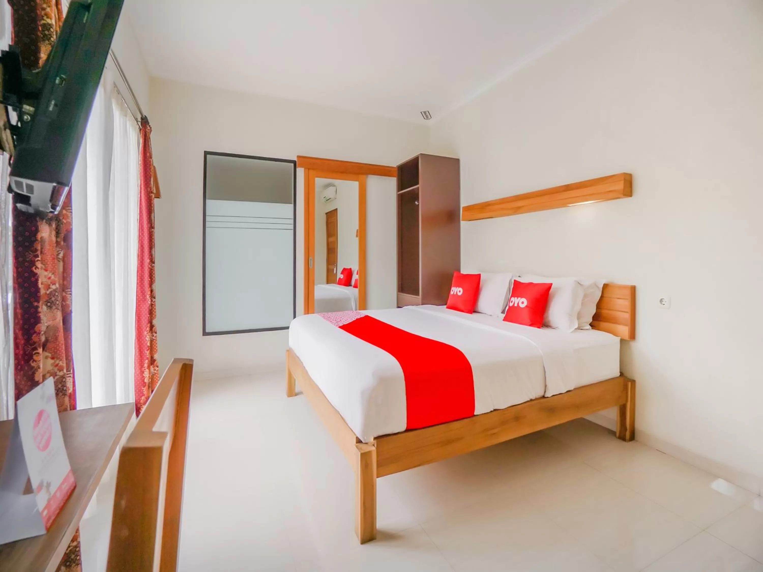 Bedroom, Bed in SUPER OYO 90319 Angler Guest House Malang
