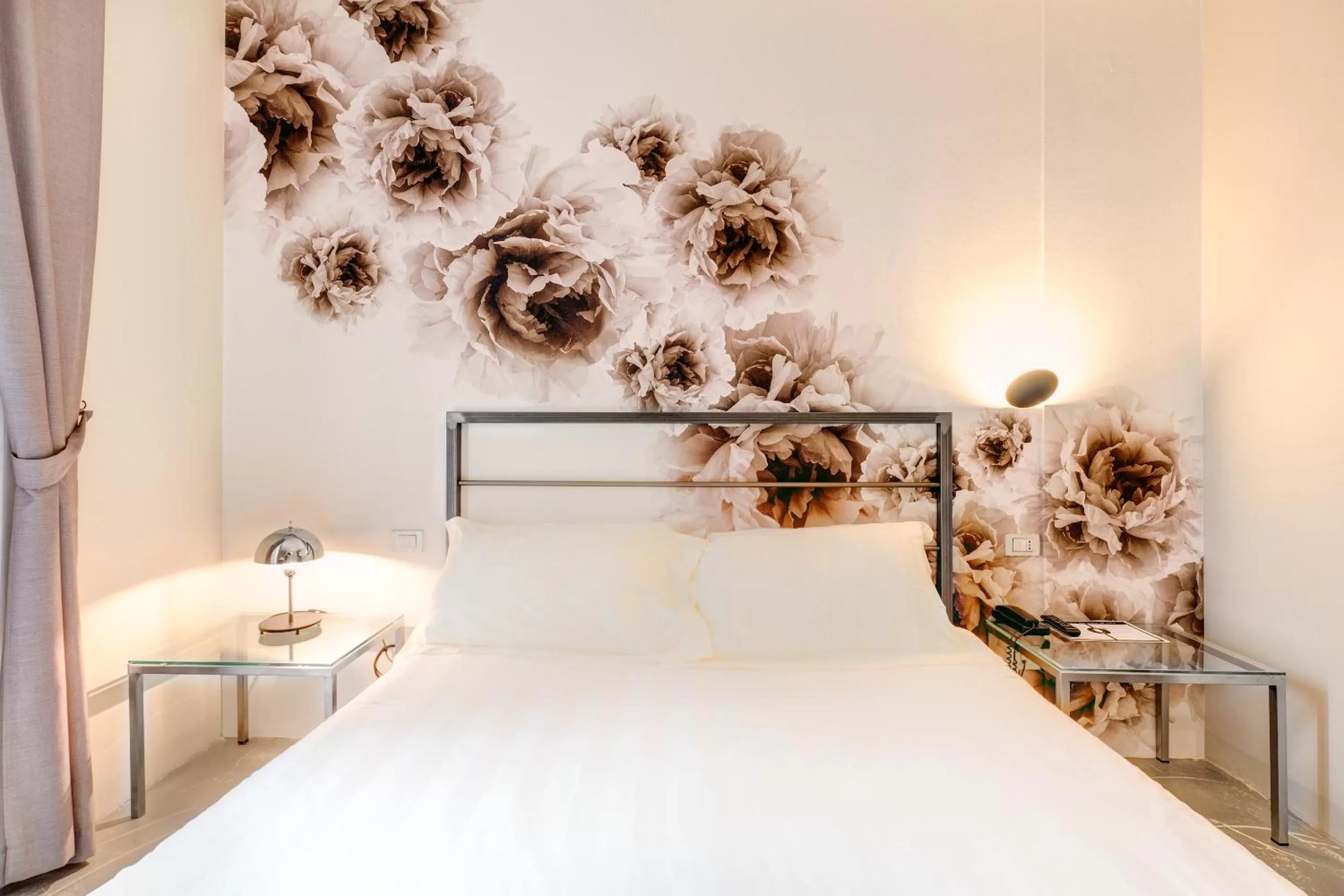 TV and multimedia, Bed in Il Convento Dei Fiori Di Seta