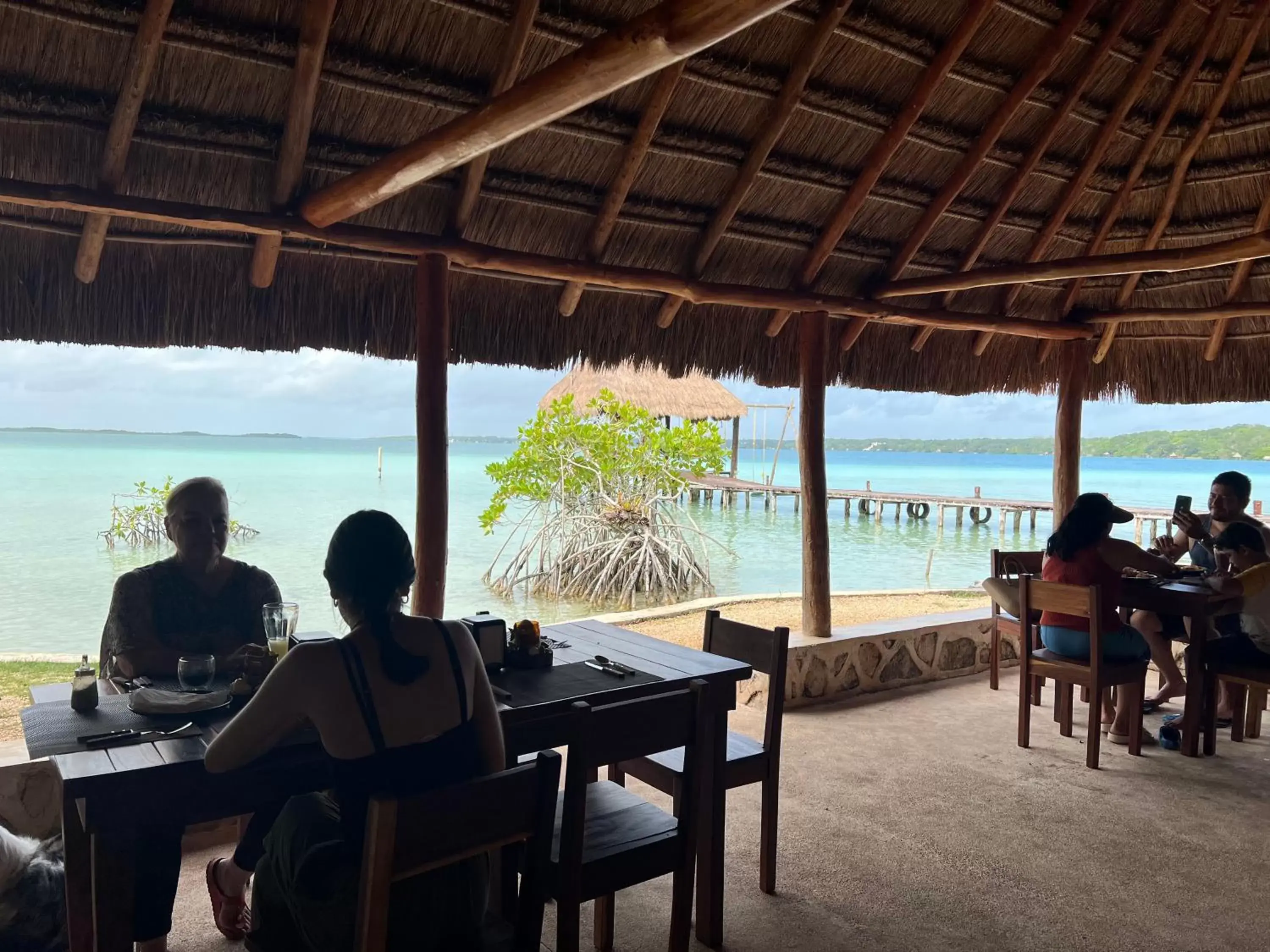 Restaurant/Places to Eat in Hotel Wayak Bacalar