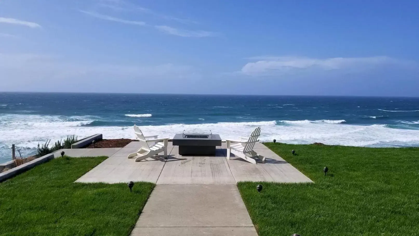 Sea view in The Coho Oceanfront Lodge