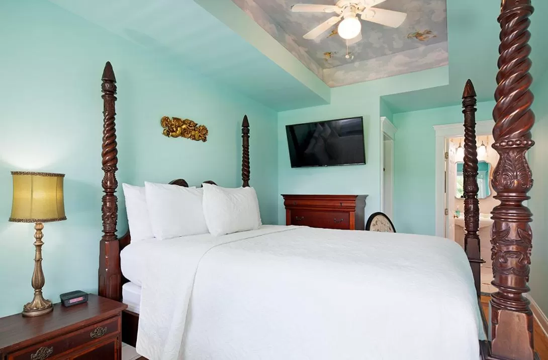 Bed in Coco Plum Inn