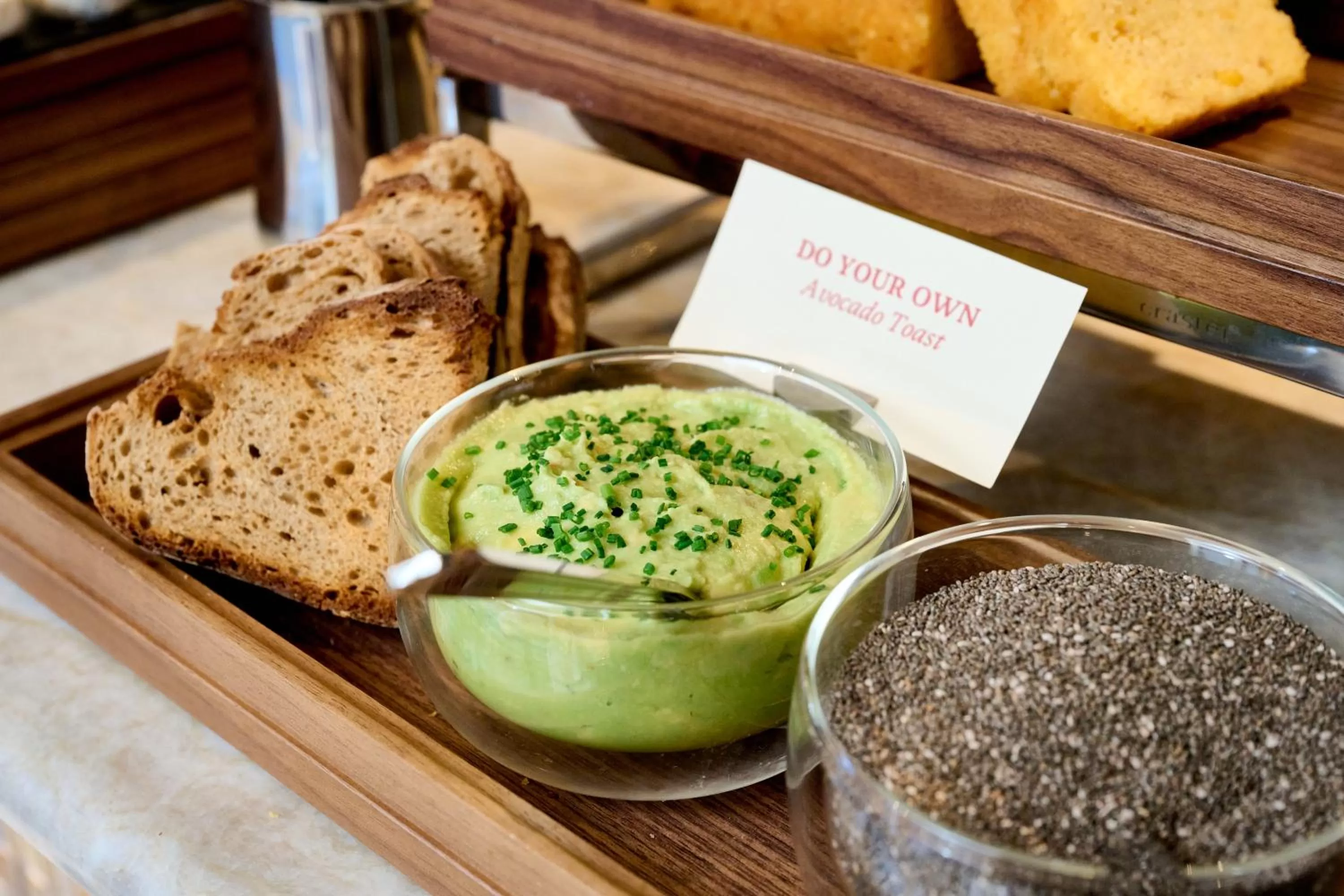 Restaurant/places to eat in Padam Hôtel