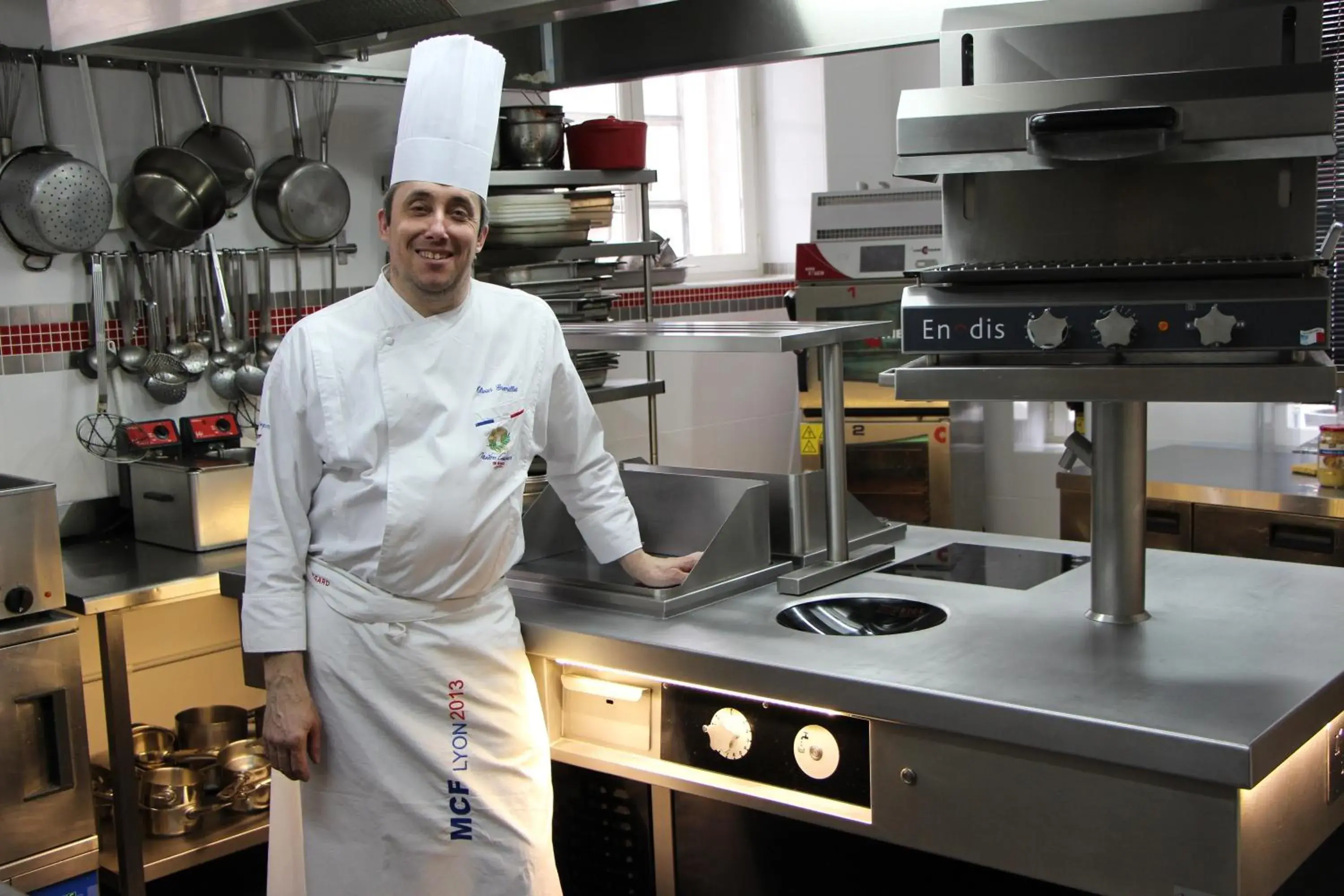 Staff, Kitchen/Kitchenette in Hôtel L'Esturgeon