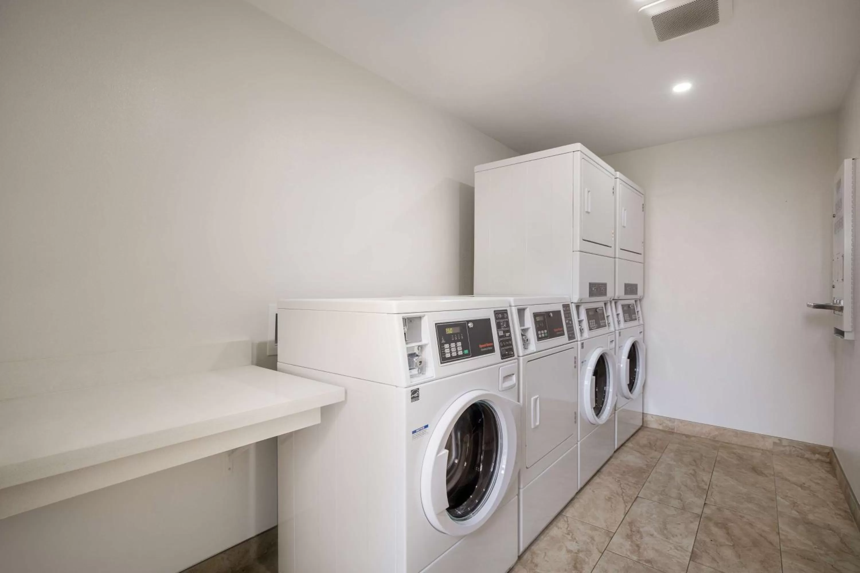 Property building in Best Western Corona Hotel & Suites