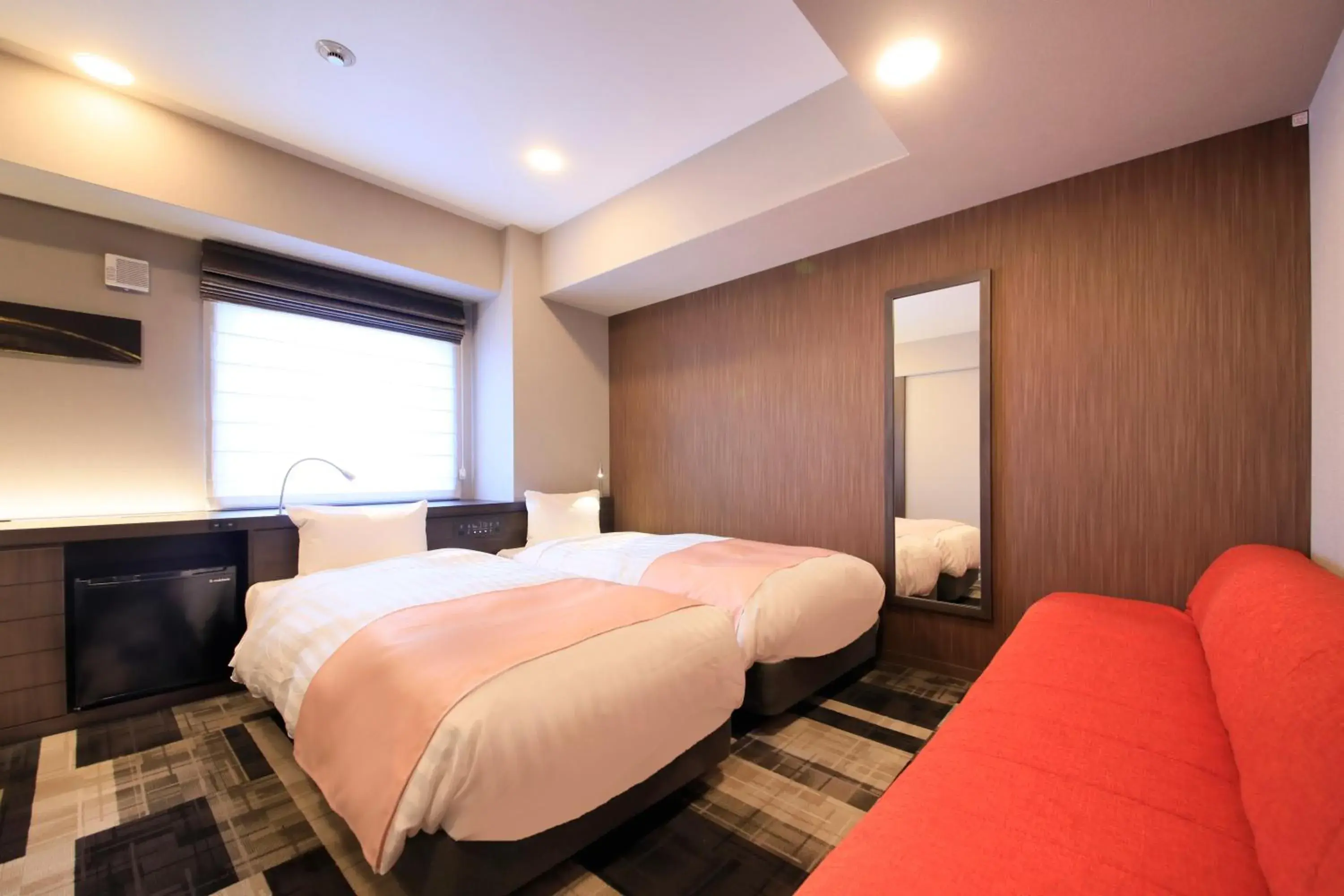 Photo of the whole room, Bed in S-peria Inn Osaka Hommachi