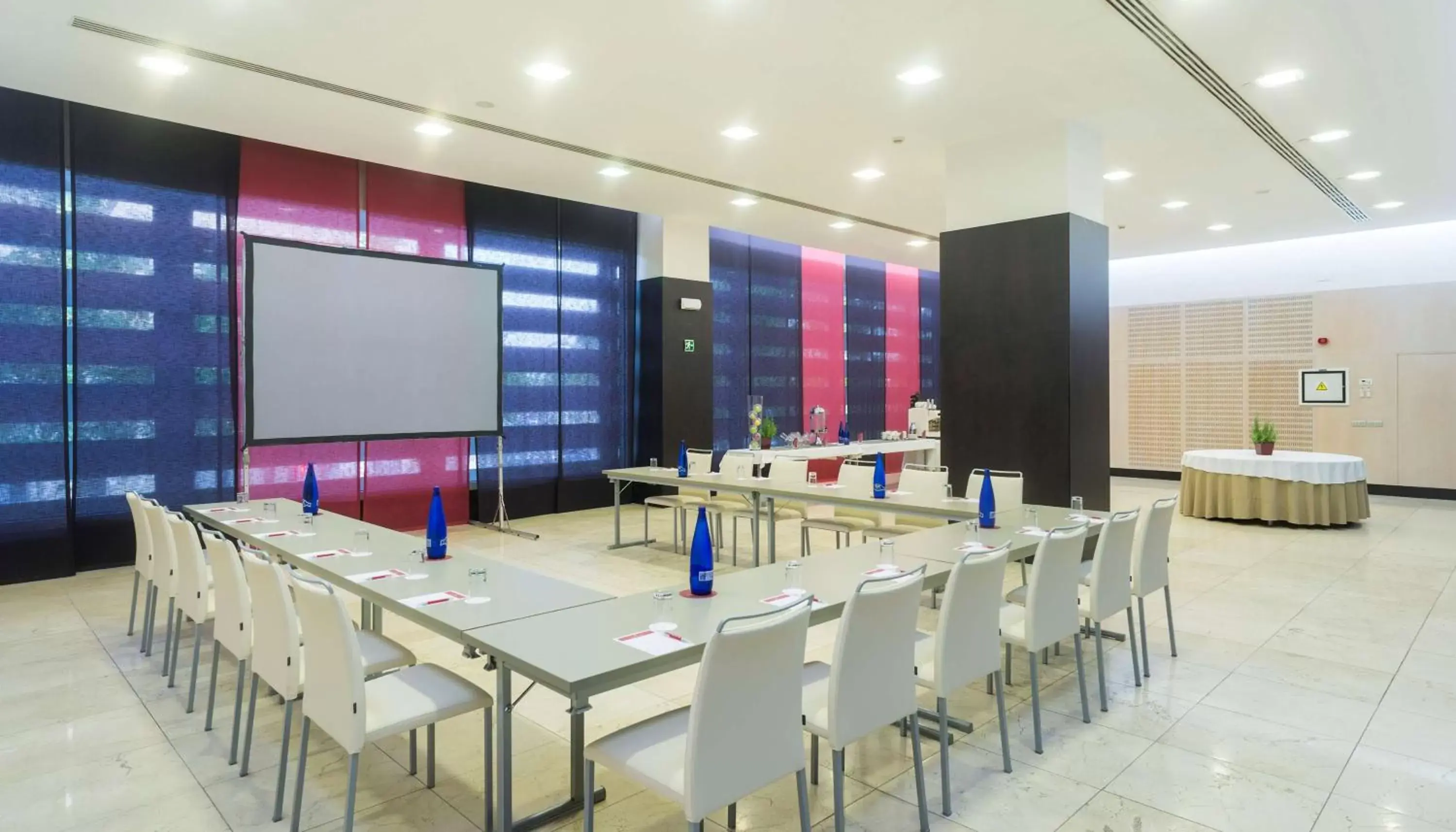 Meeting/conference room in NH Collection Sevilla