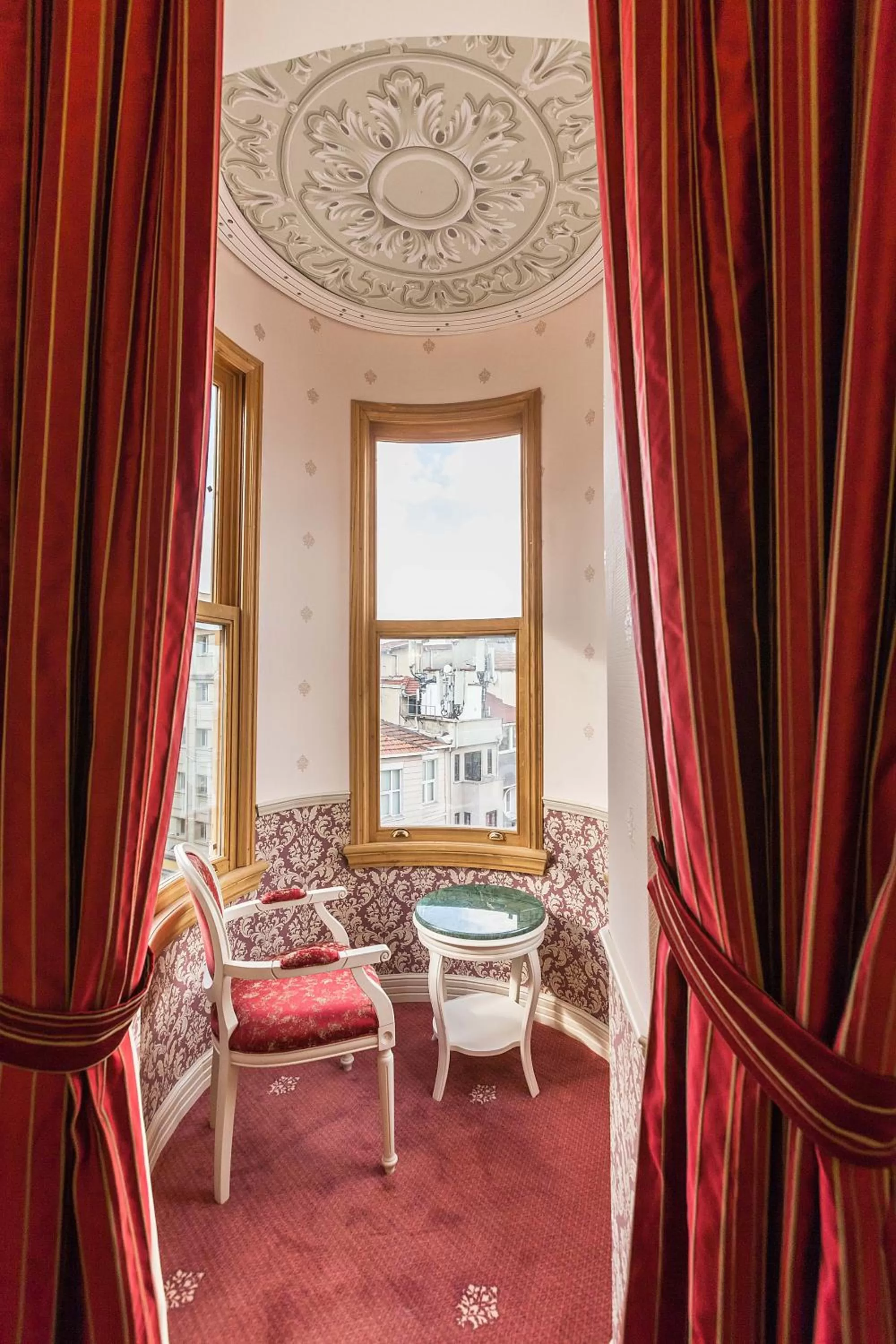 Decorative detail in Meserret Palace Hotel - Special Category