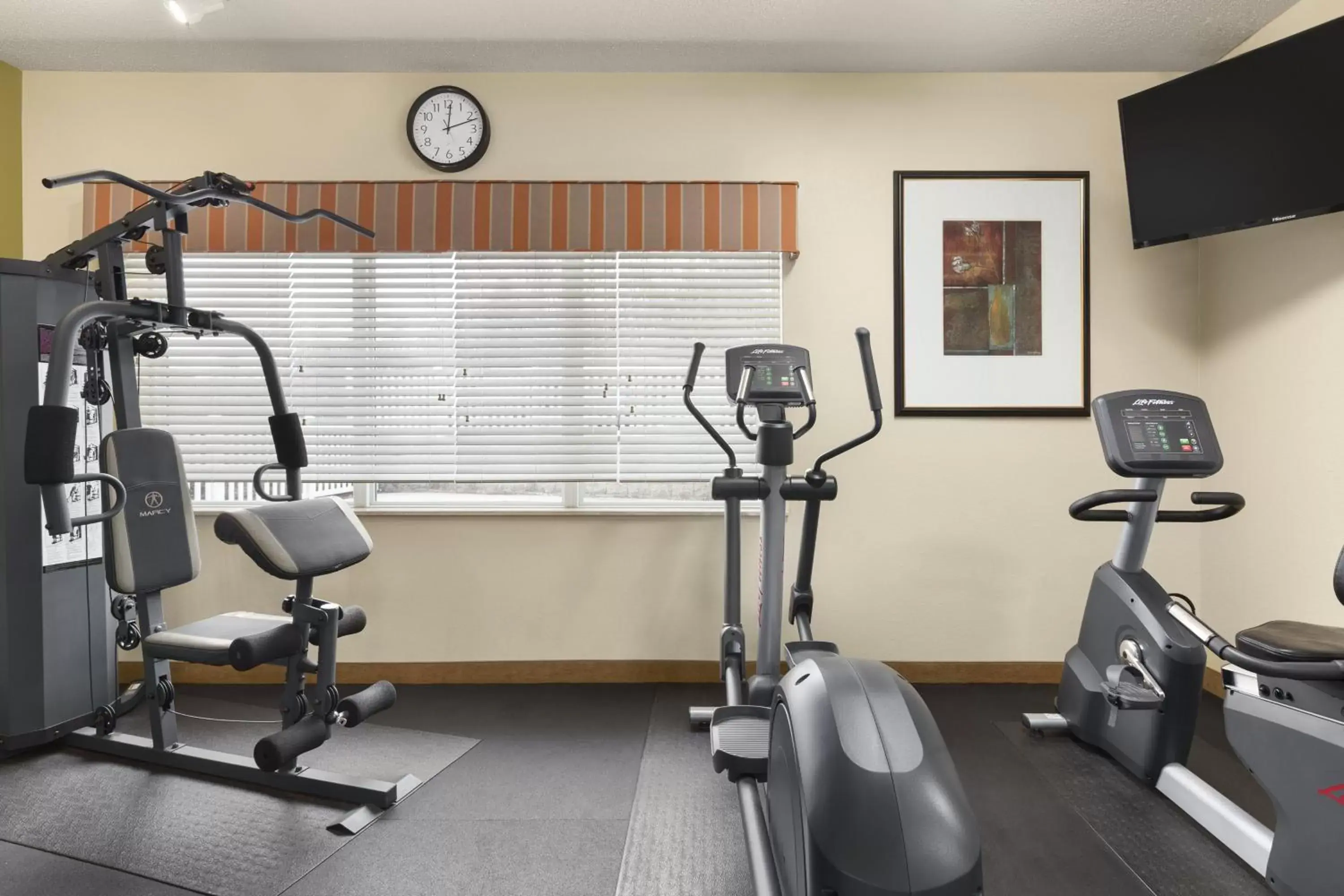 Fitness centre/facilities, Fitness Center/Facilities in Country Inn & Suites by Radisson, Asheville at Asheville Outlet Mall, NC