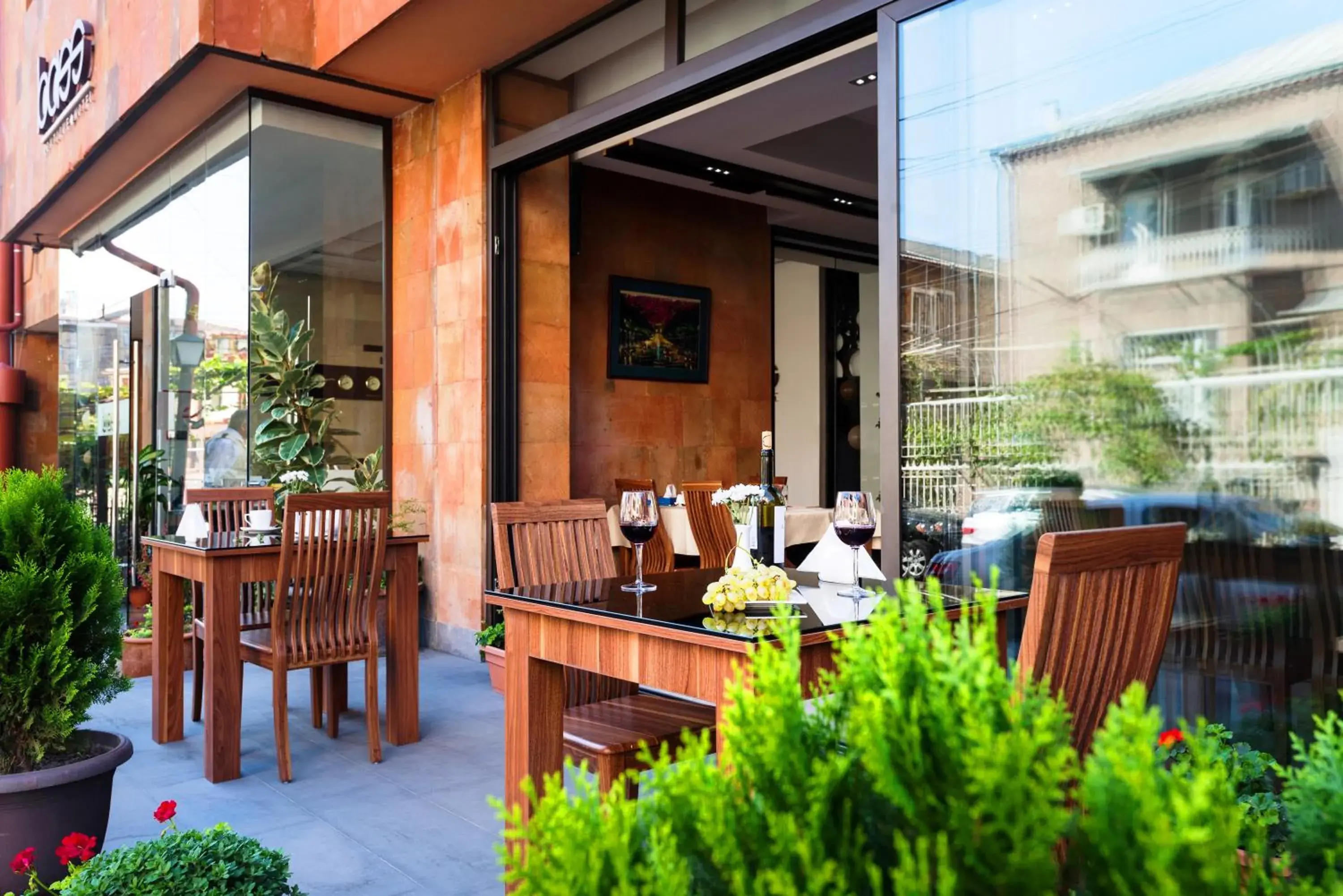 Restaurant/places to eat in Bass Boutique Hotel Restaurant/places to eat in Bass Boutique Hotel