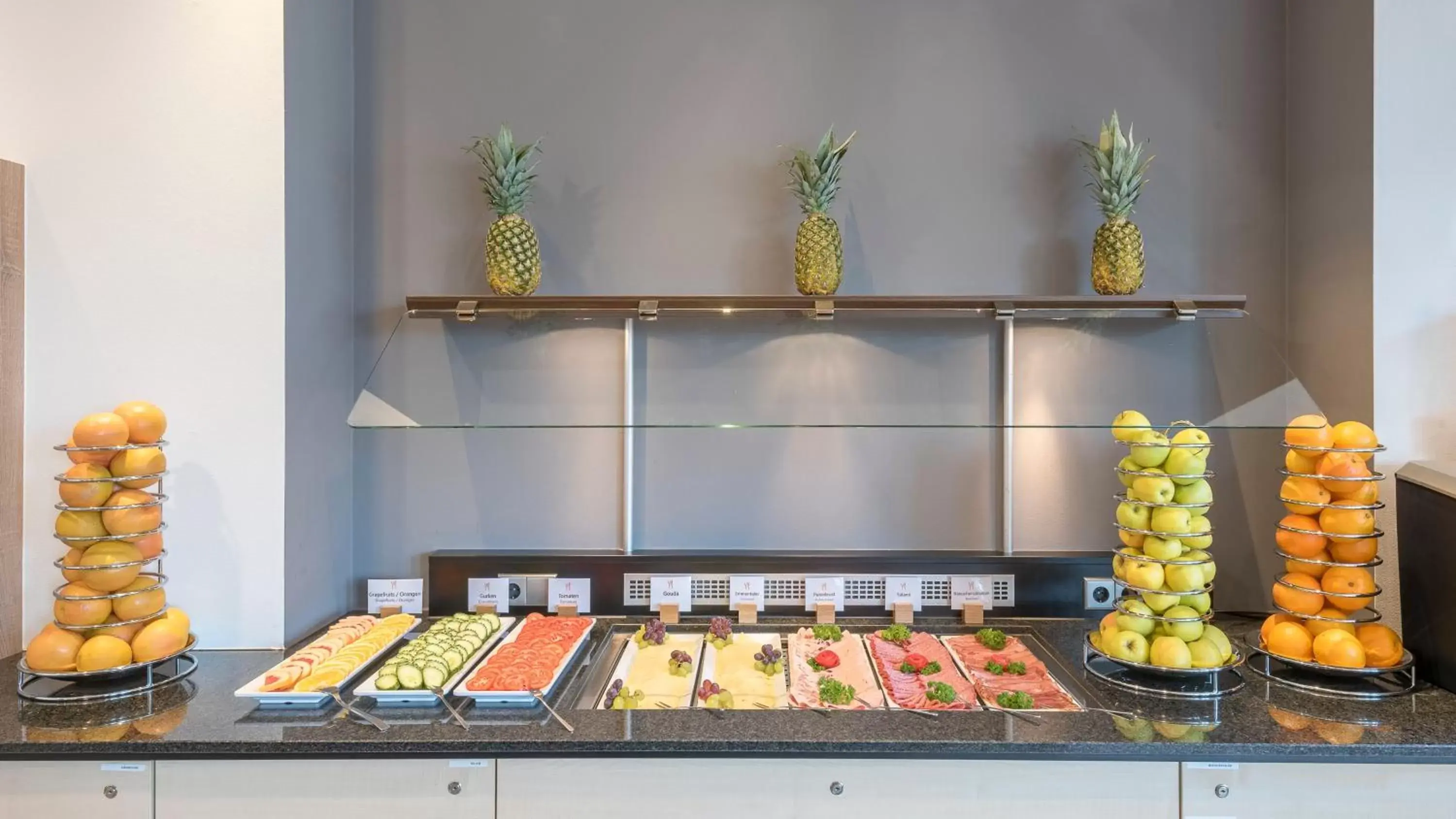 Breakfast in Holiday Inn Express München Messe by IHG Breakfast in Holiday Inn Express München Messe by IHG