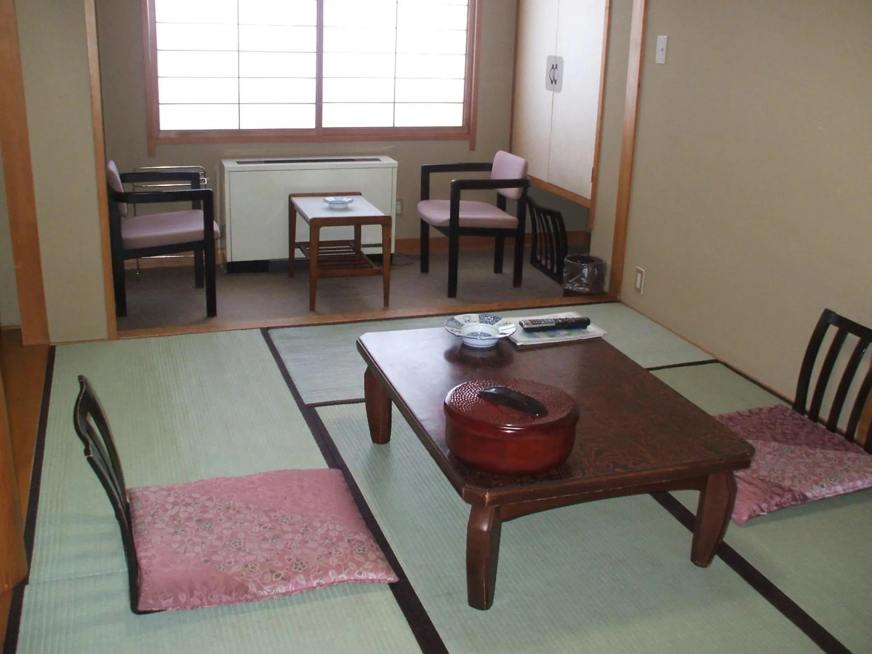 Photo of the whole room, Seating Area in Fujiya Ryokan