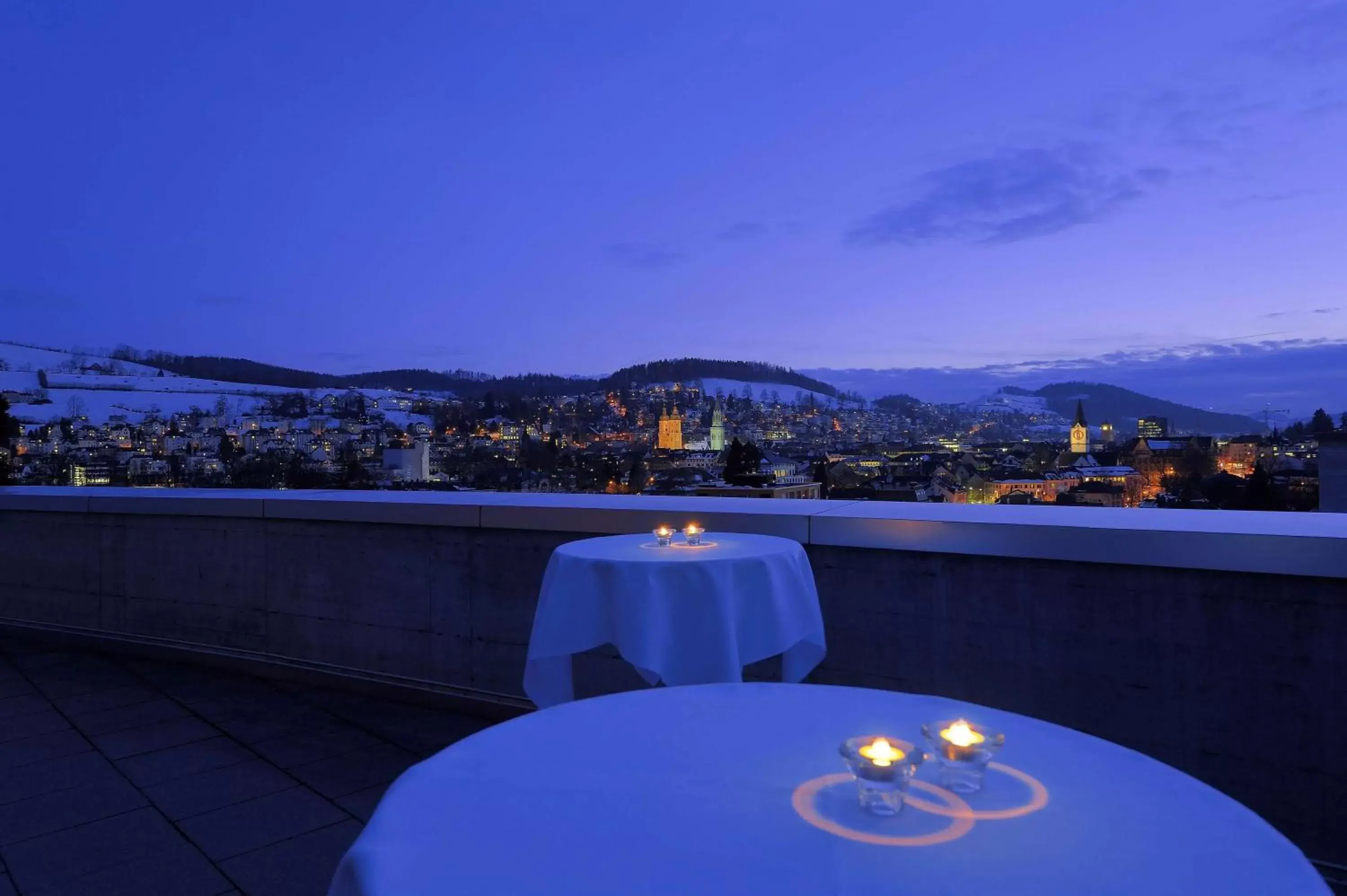 Lounge or bar in Radisson Blu Hotel, St. Gallen