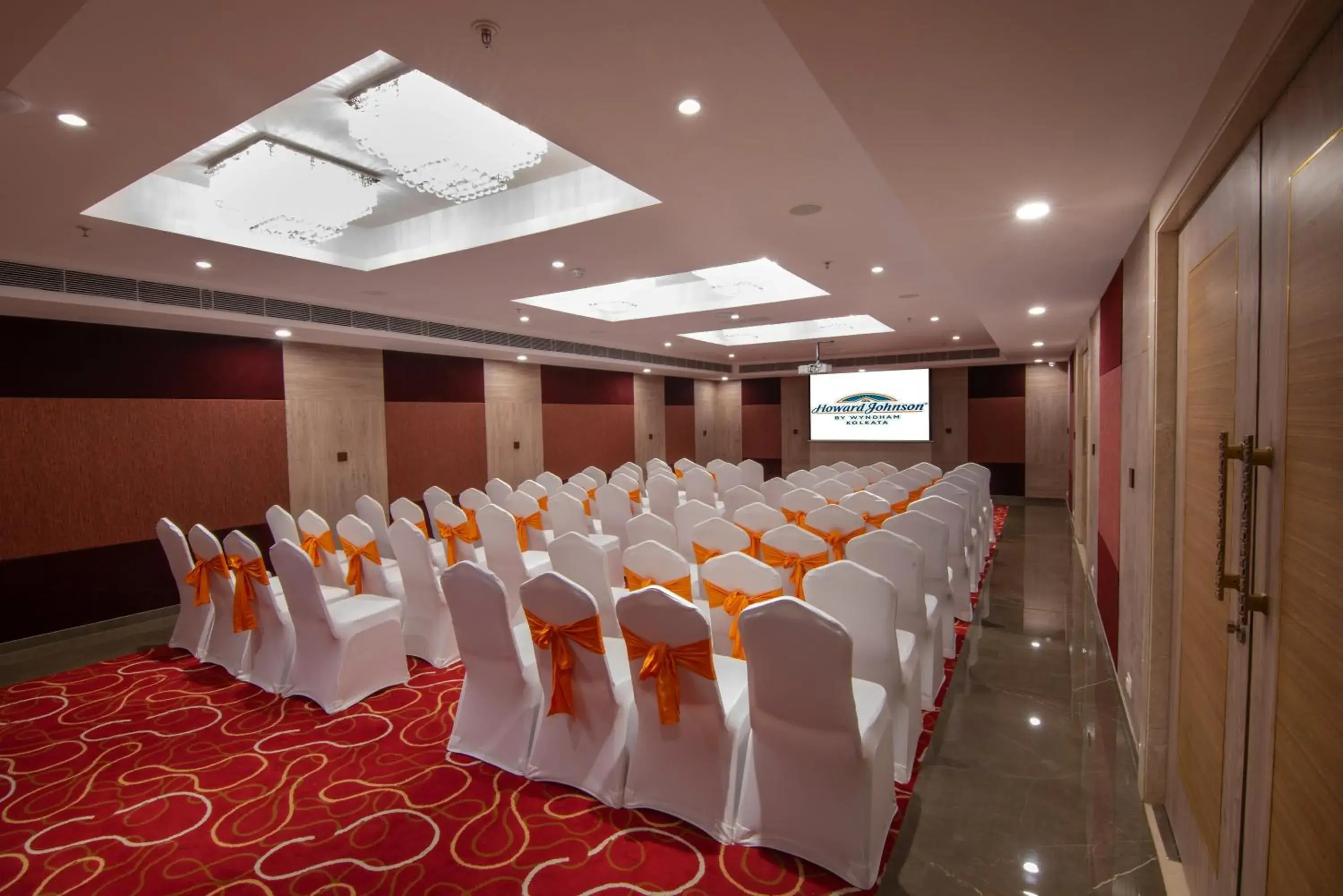 Banquet/Function facilities, Banquet Facilities in Howard Johnson Kolkata