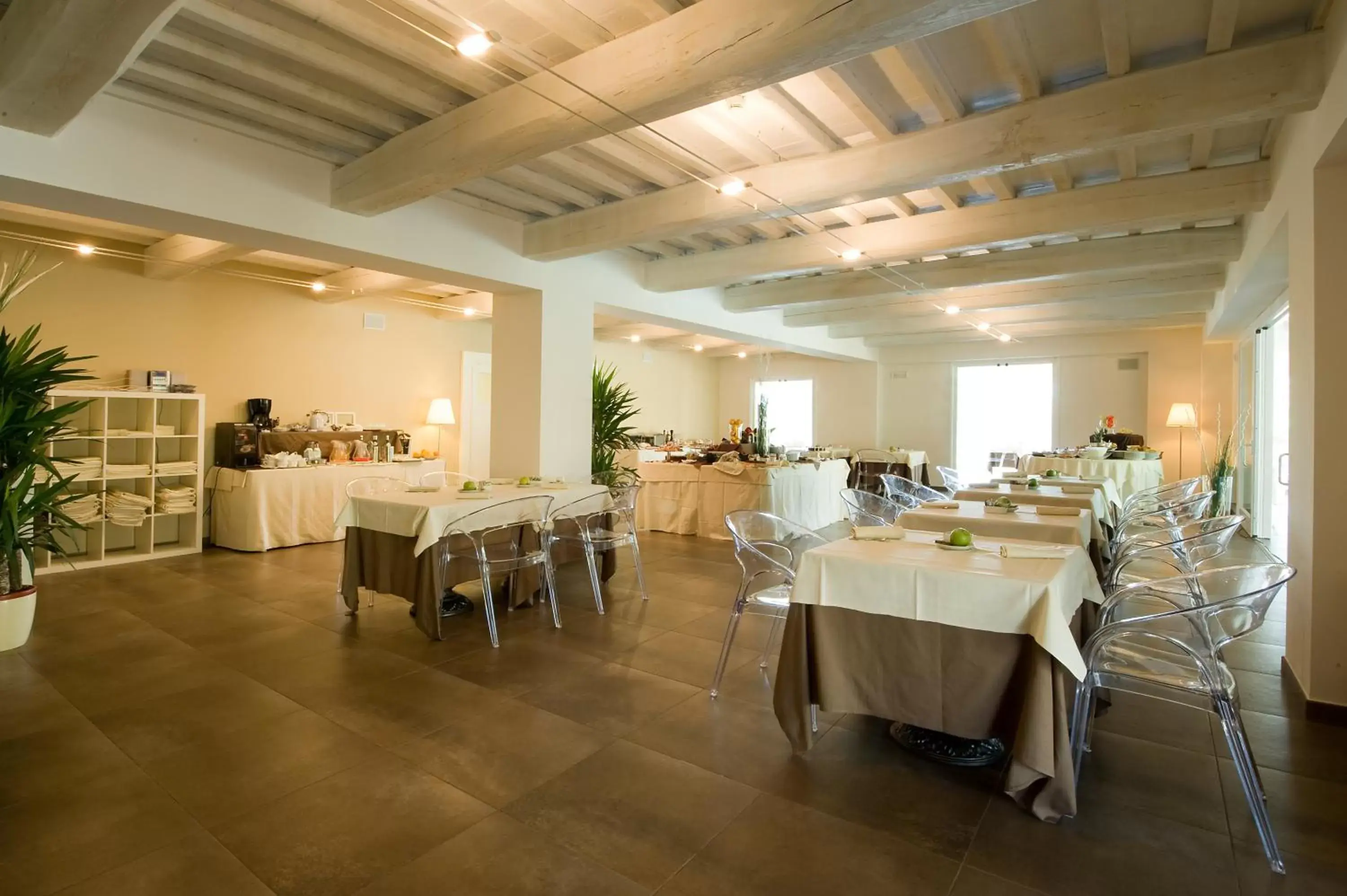 Restaurant/Places to Eat in Relais dell'Olmo