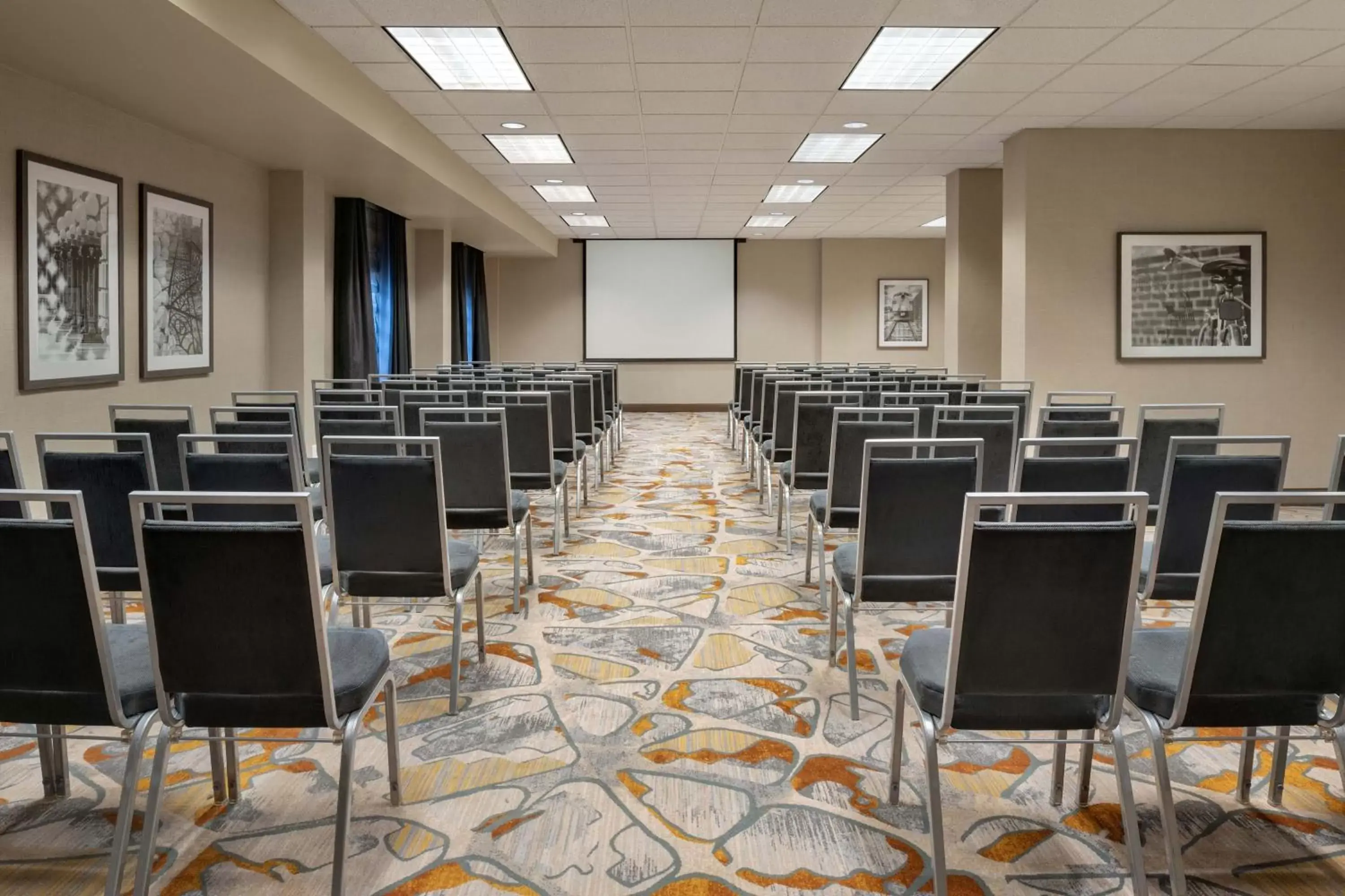 Meeting/conference room in Sheraton Madison Hotel