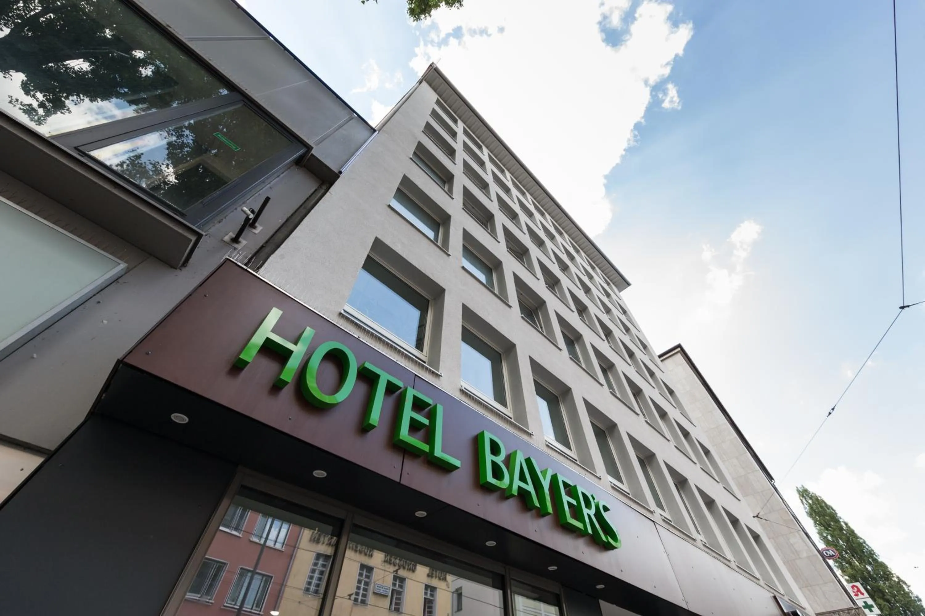 Facade/entrance in Hotel Bayer's
