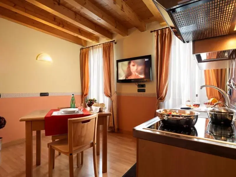 Kitchen or kitchenette, Kitchen/Kitchenette in Hotel & Residence Roma