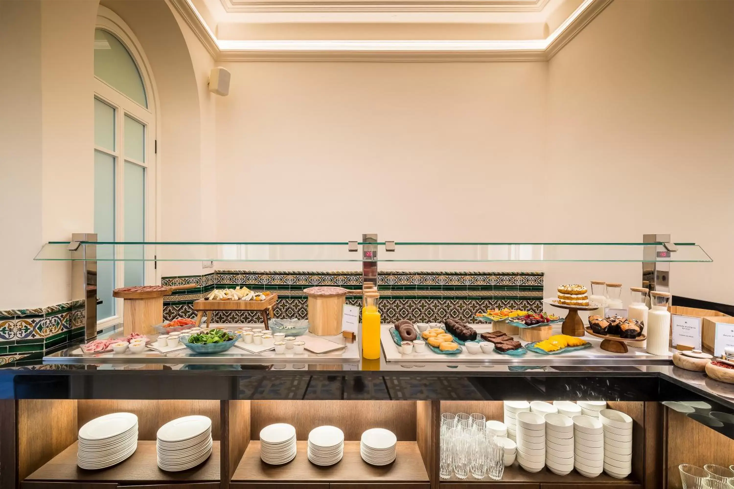 Breakfast, Food in Palacio Gran Vía, a Royal Hideaway Hotel