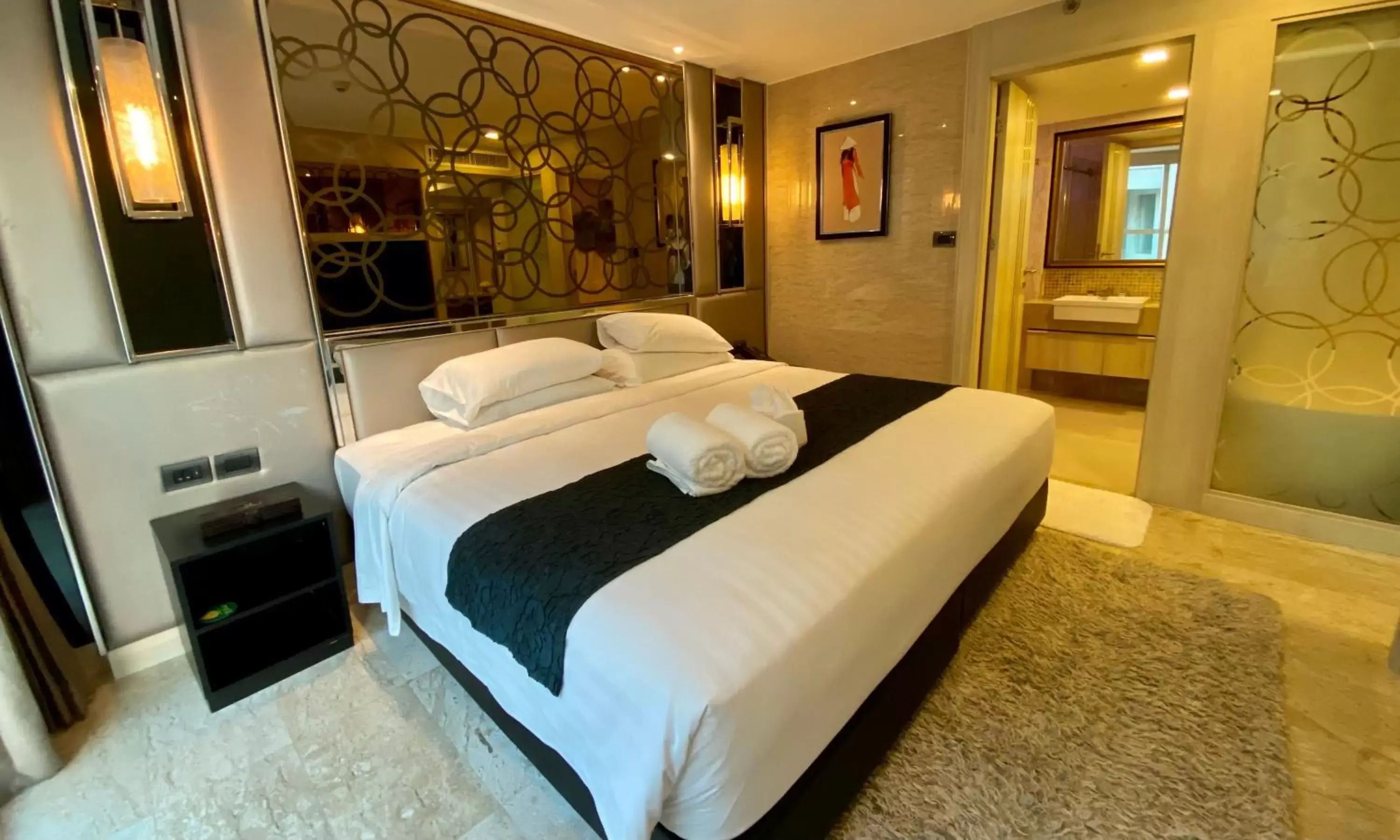 Bedroom, Bed in The Sanctuary Resort Pattaya, BW Signature Collection