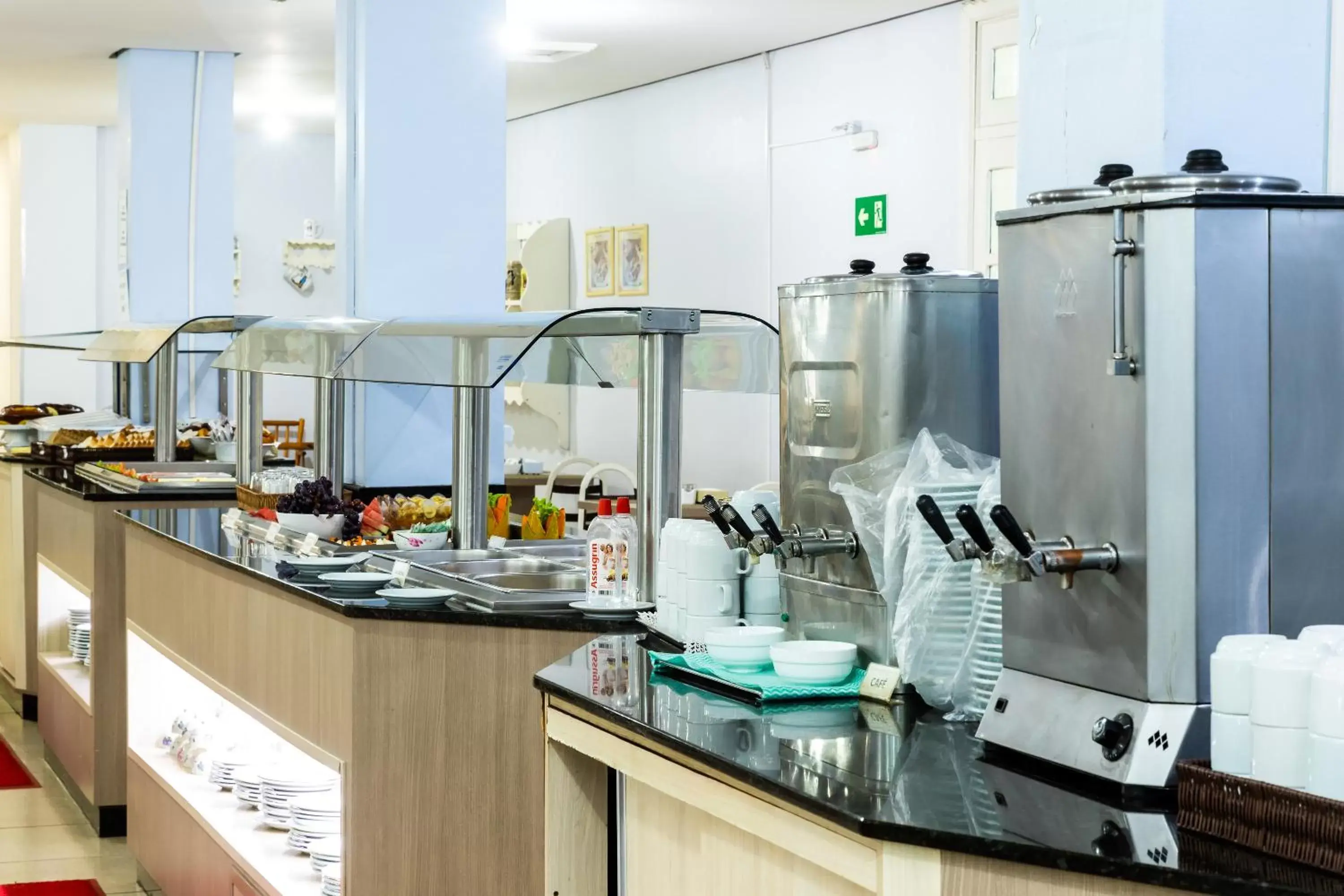 Restaurant/places to eat in Hotel Baviera Iguassu Restaurant/places to eat in Hotel Baviera Iguassu