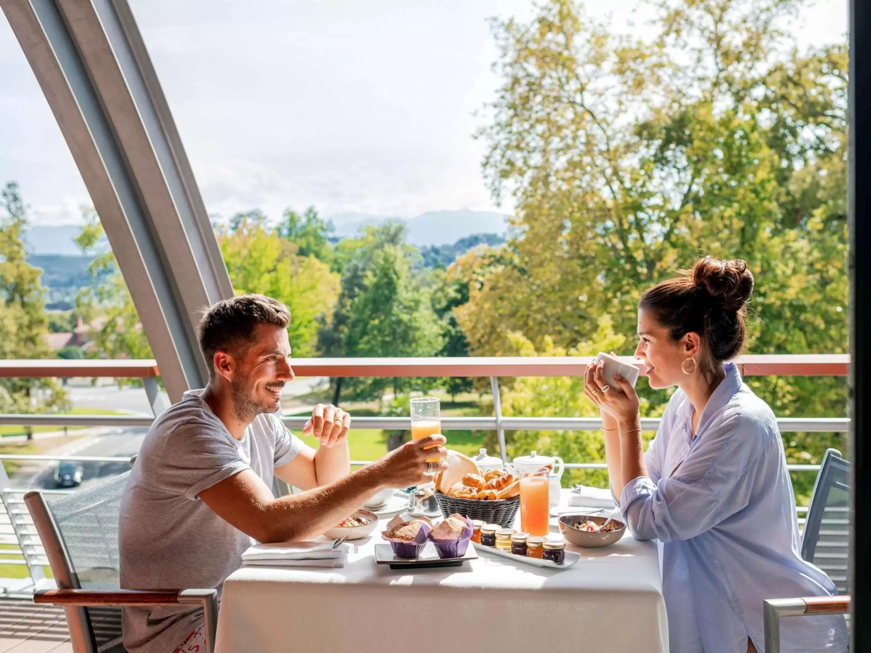 Patio in Hotel Parc Beaumont & Spa Pau - MGallery