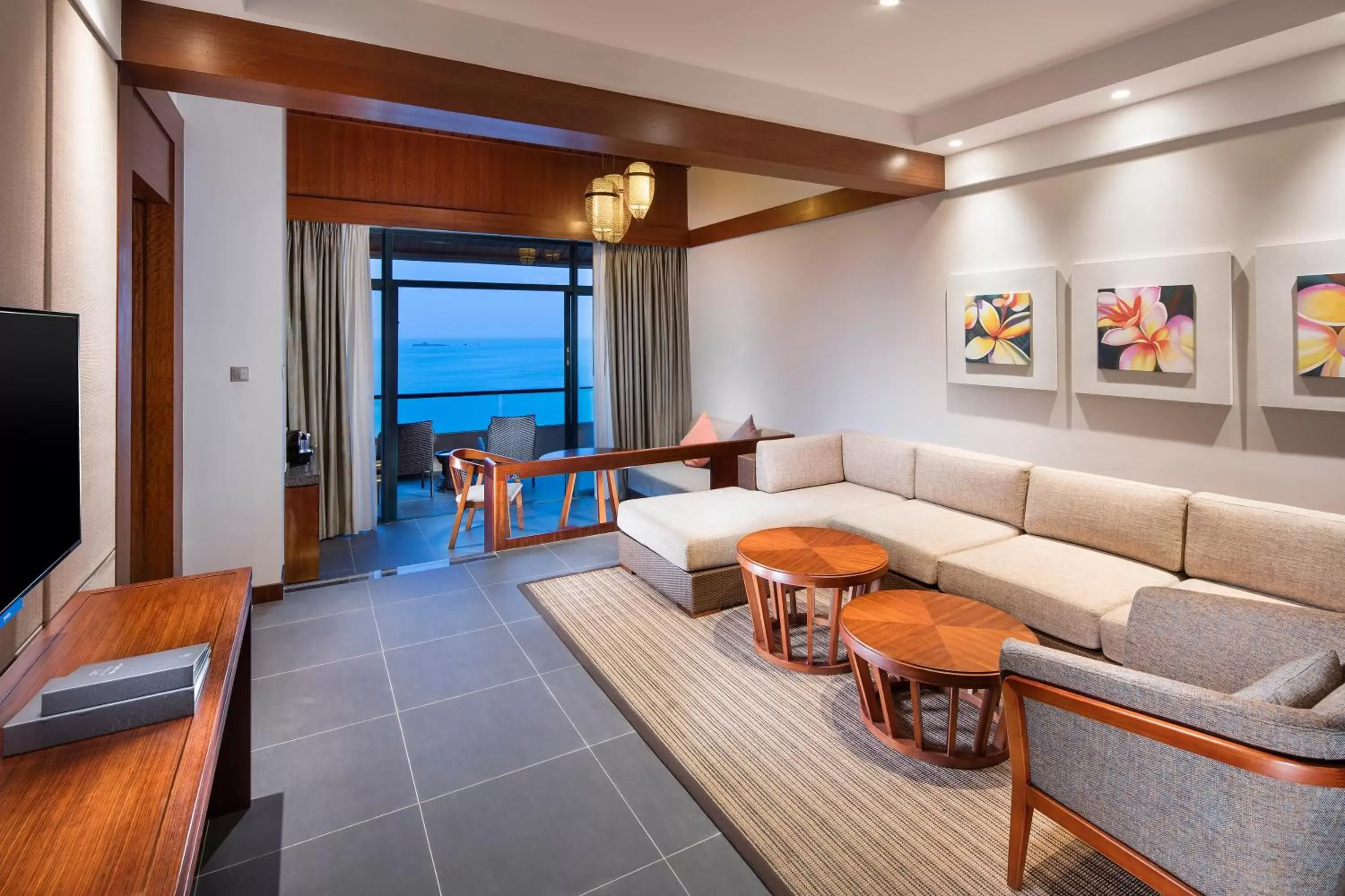 Living room in Hilton Sanya Yalong Bay Resort & Spa