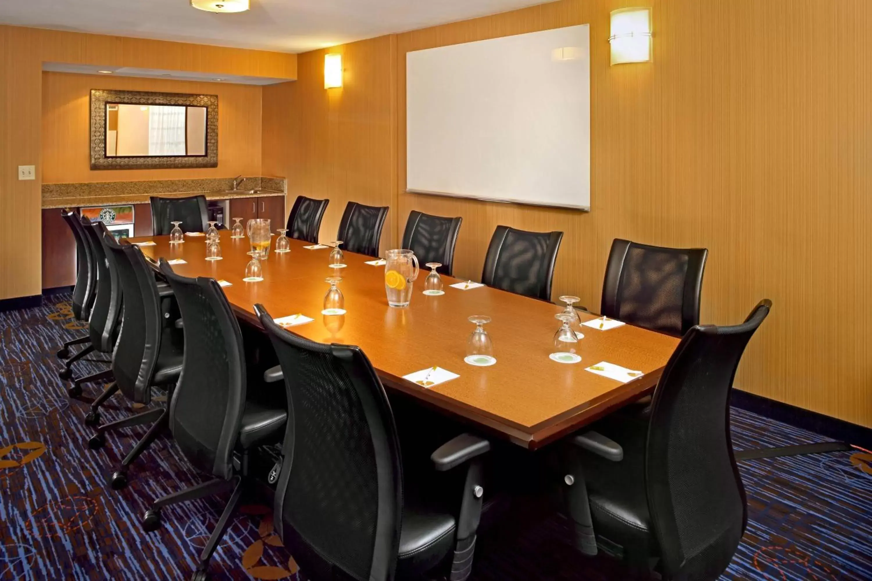 Meeting/conference room in Courtyard by Marriott Baltimore Downtown/Inner Harbor