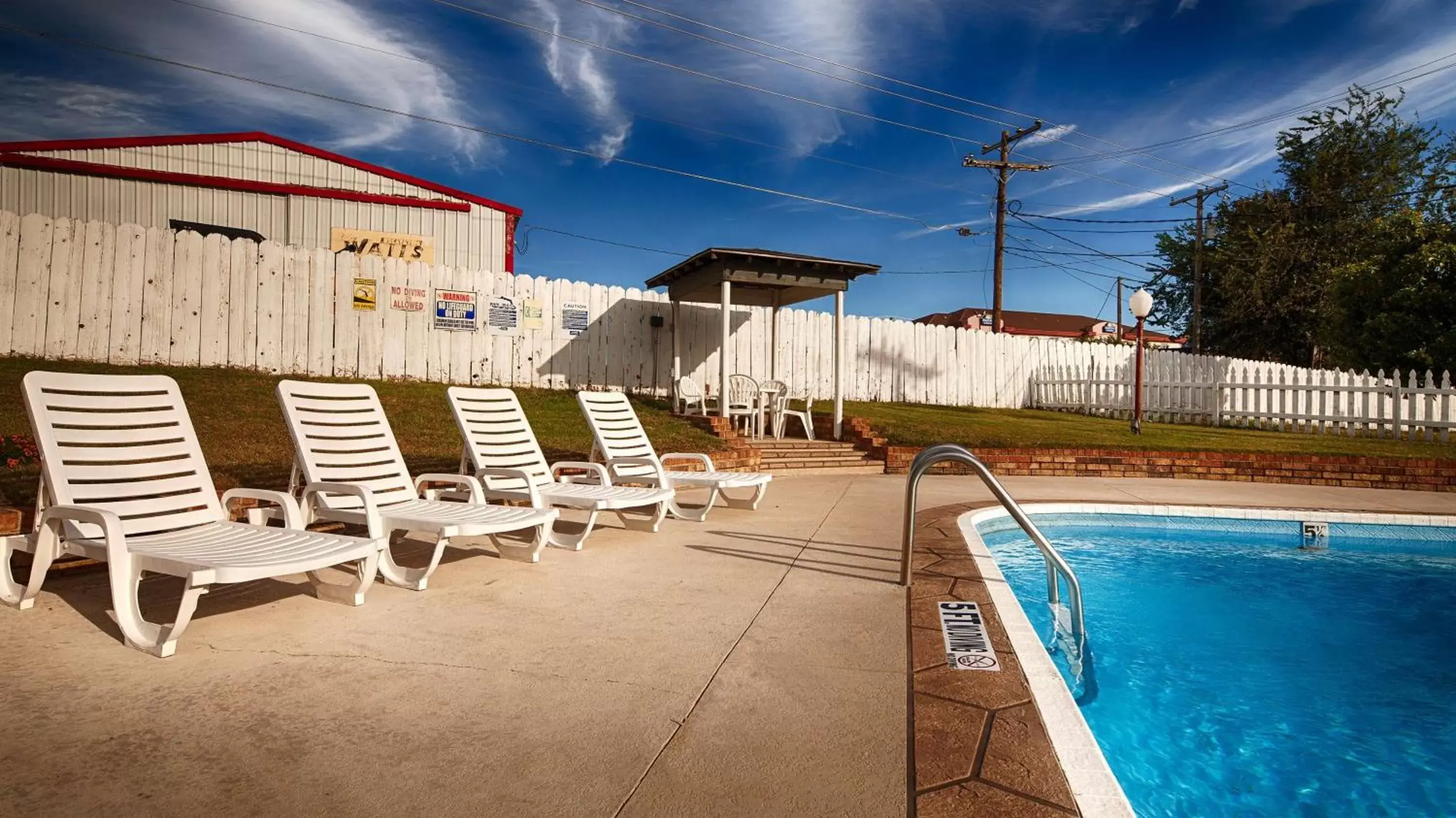 On site, Swimming Pool in Best Western Decatur Inn