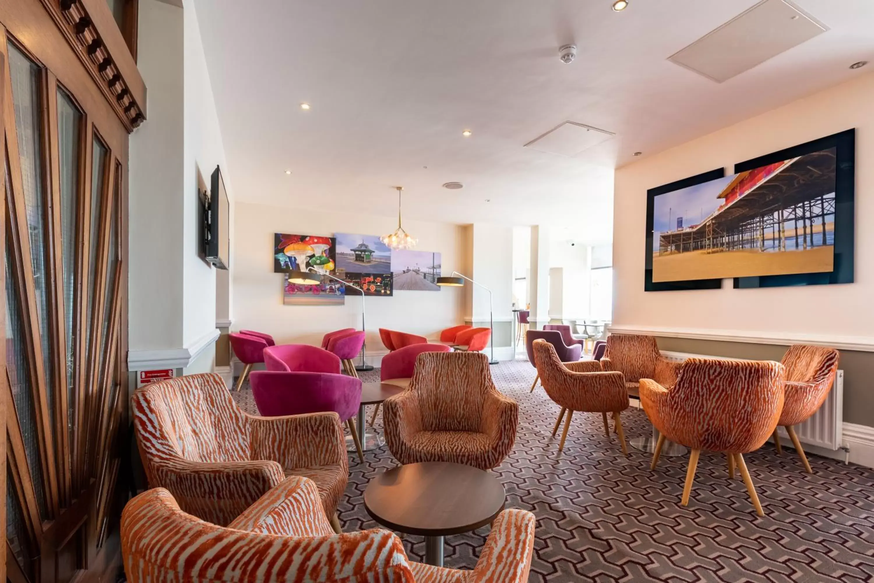 Lounge or bar in Best Western Carlton Hotel