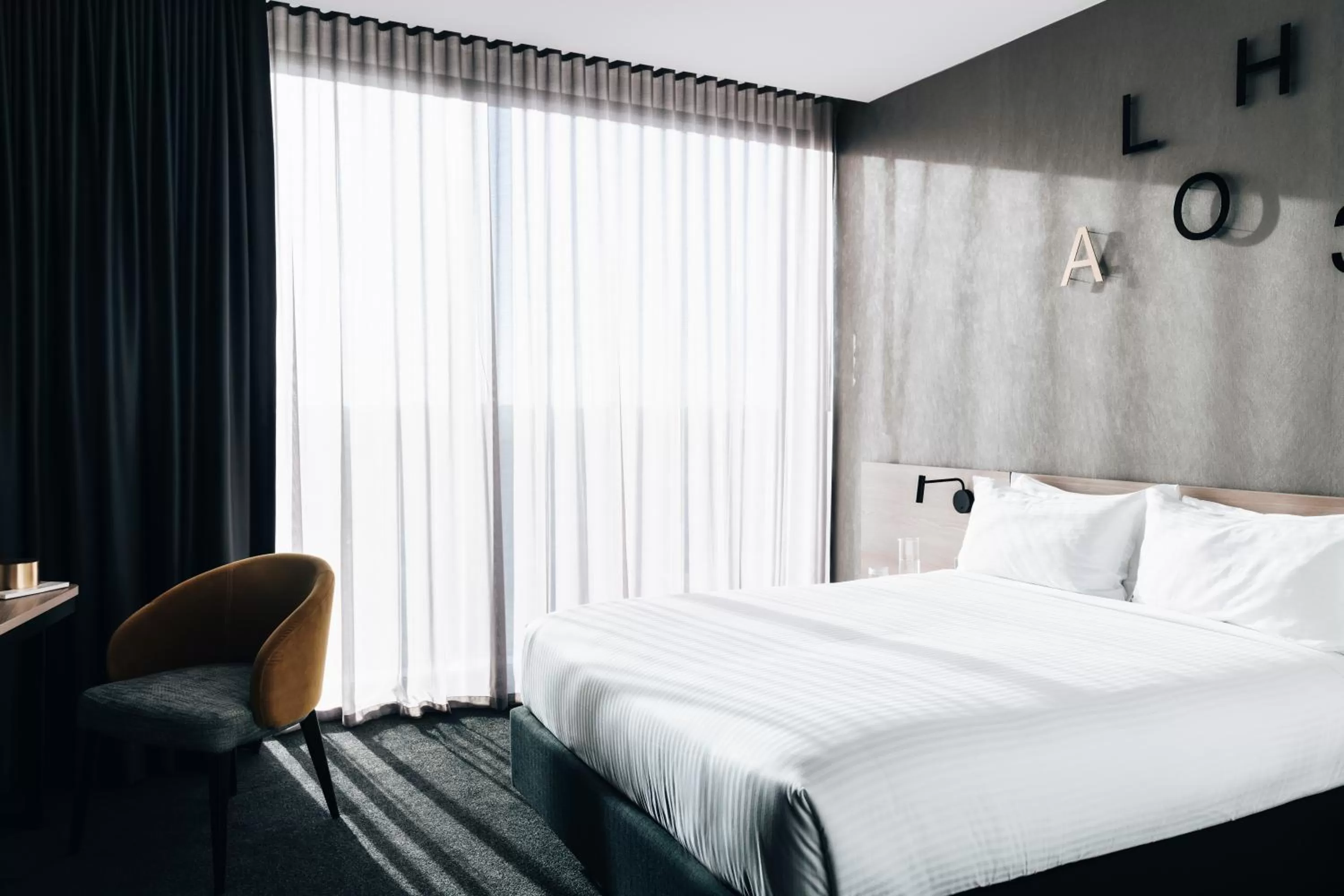 Bedroom, Bed in Novotel Melbourne South Wharf