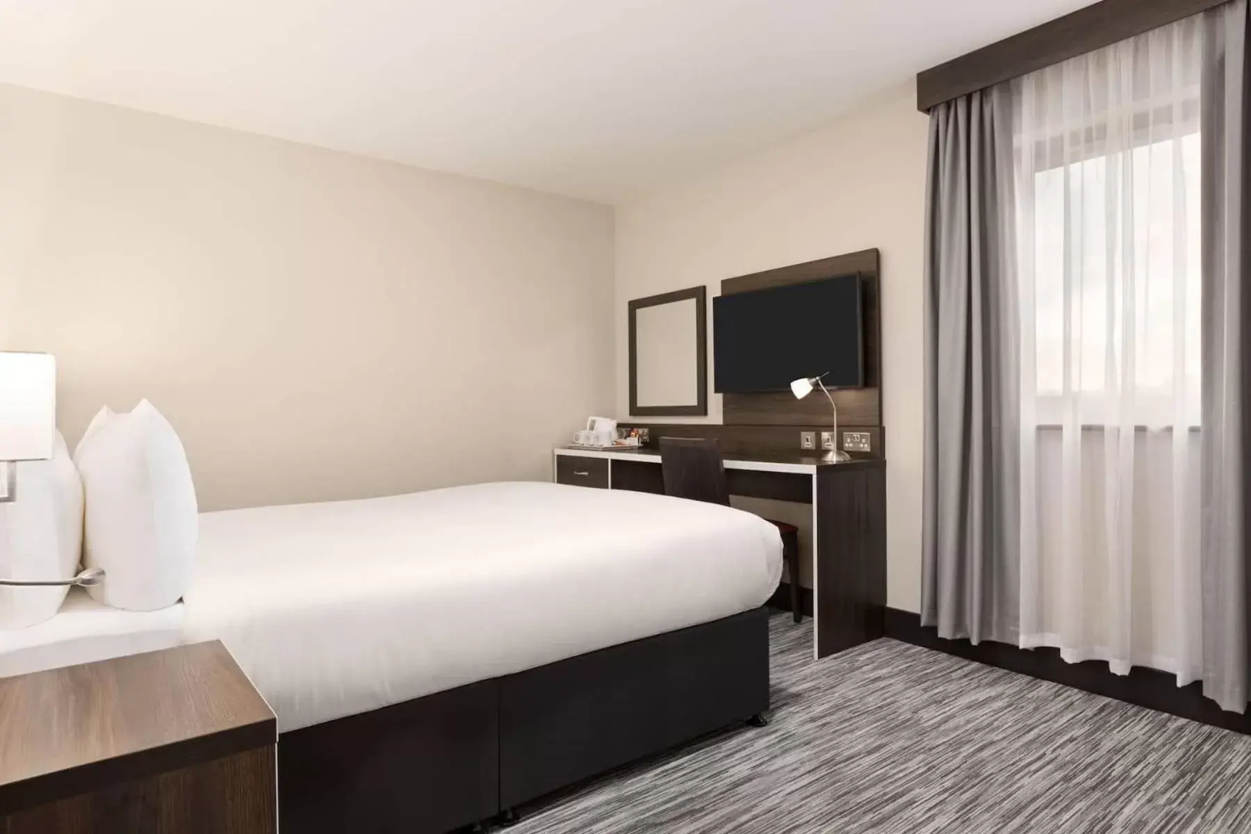 Bed in Ramada by Wyndham Cobham Bed in Ramada by Wyndham Cobham