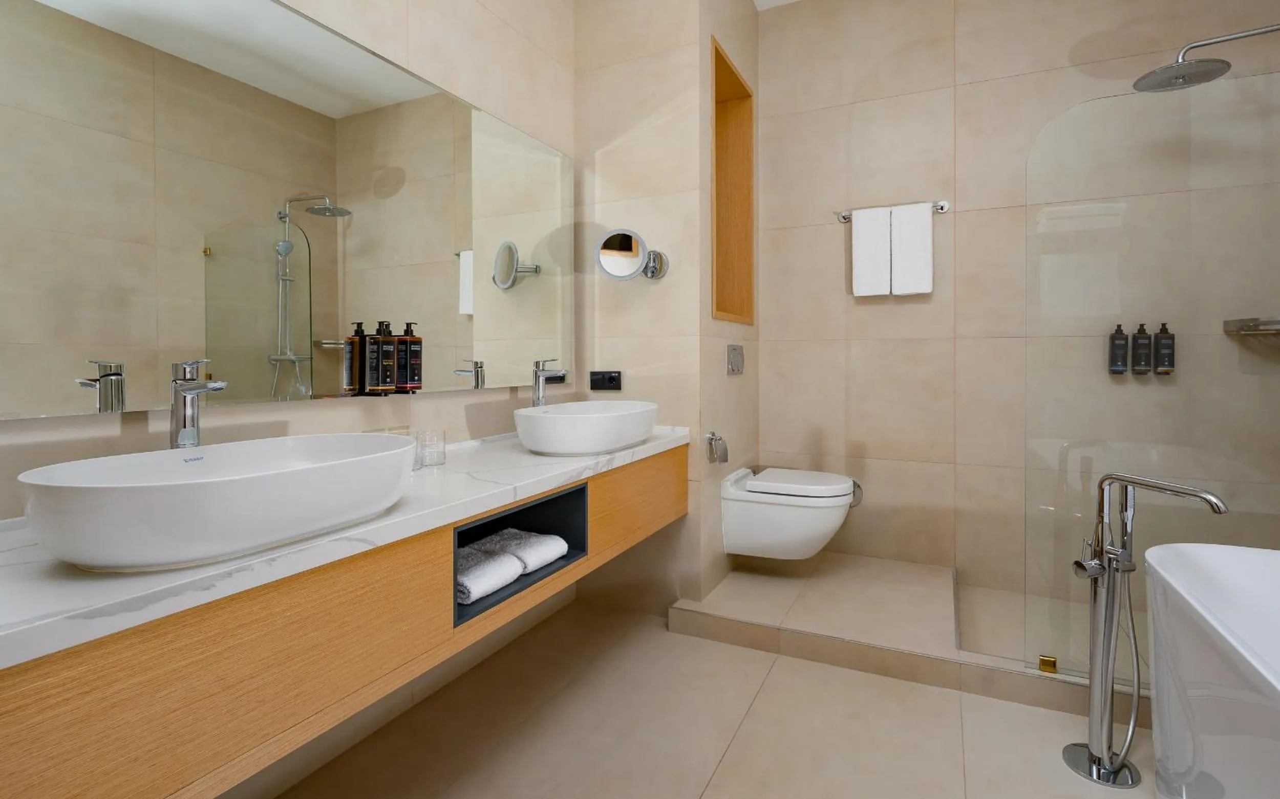 Toilet in Mercure Tashkent South