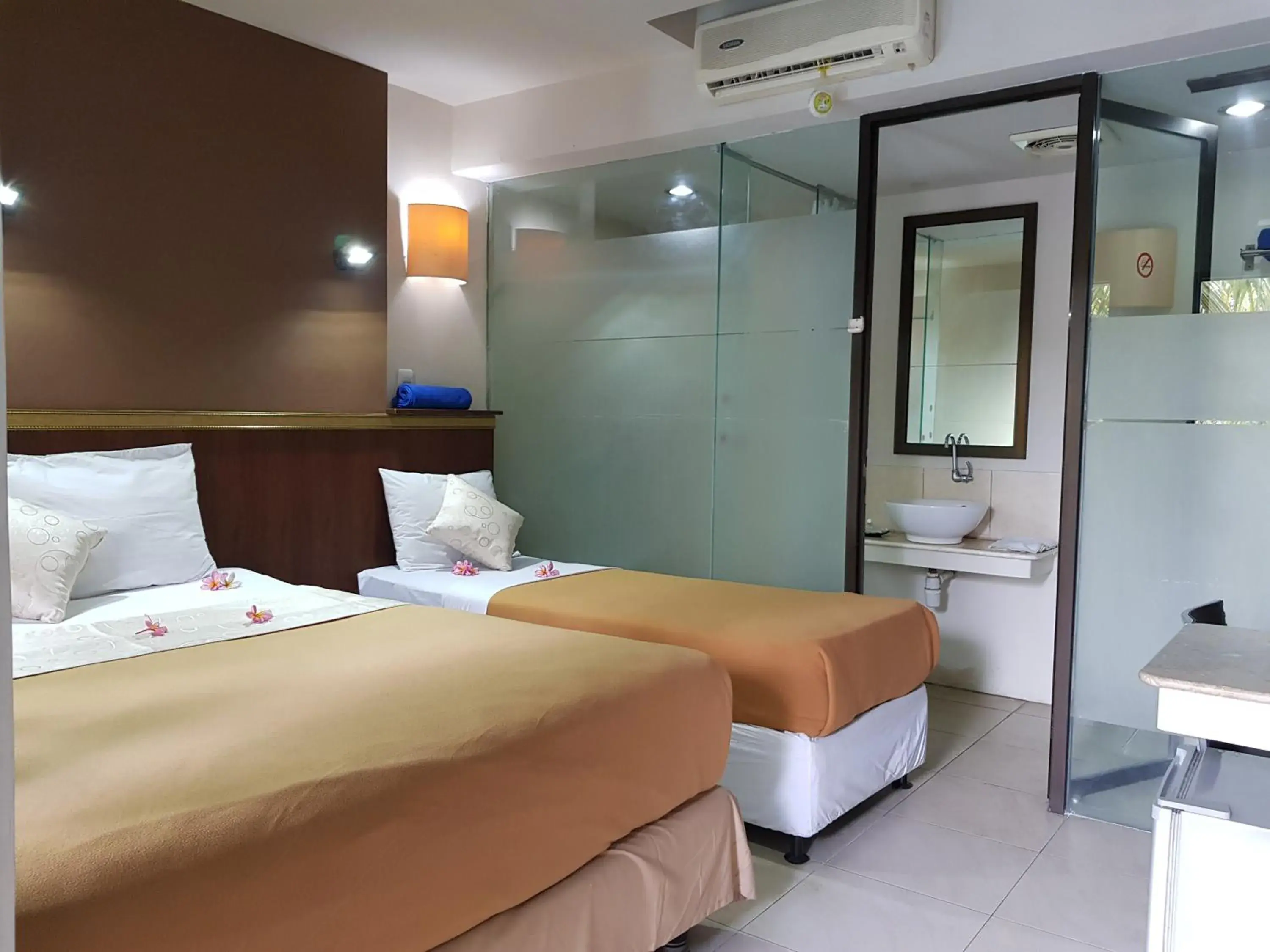 Deluxe Triple Room in Sanur Agung Hotel