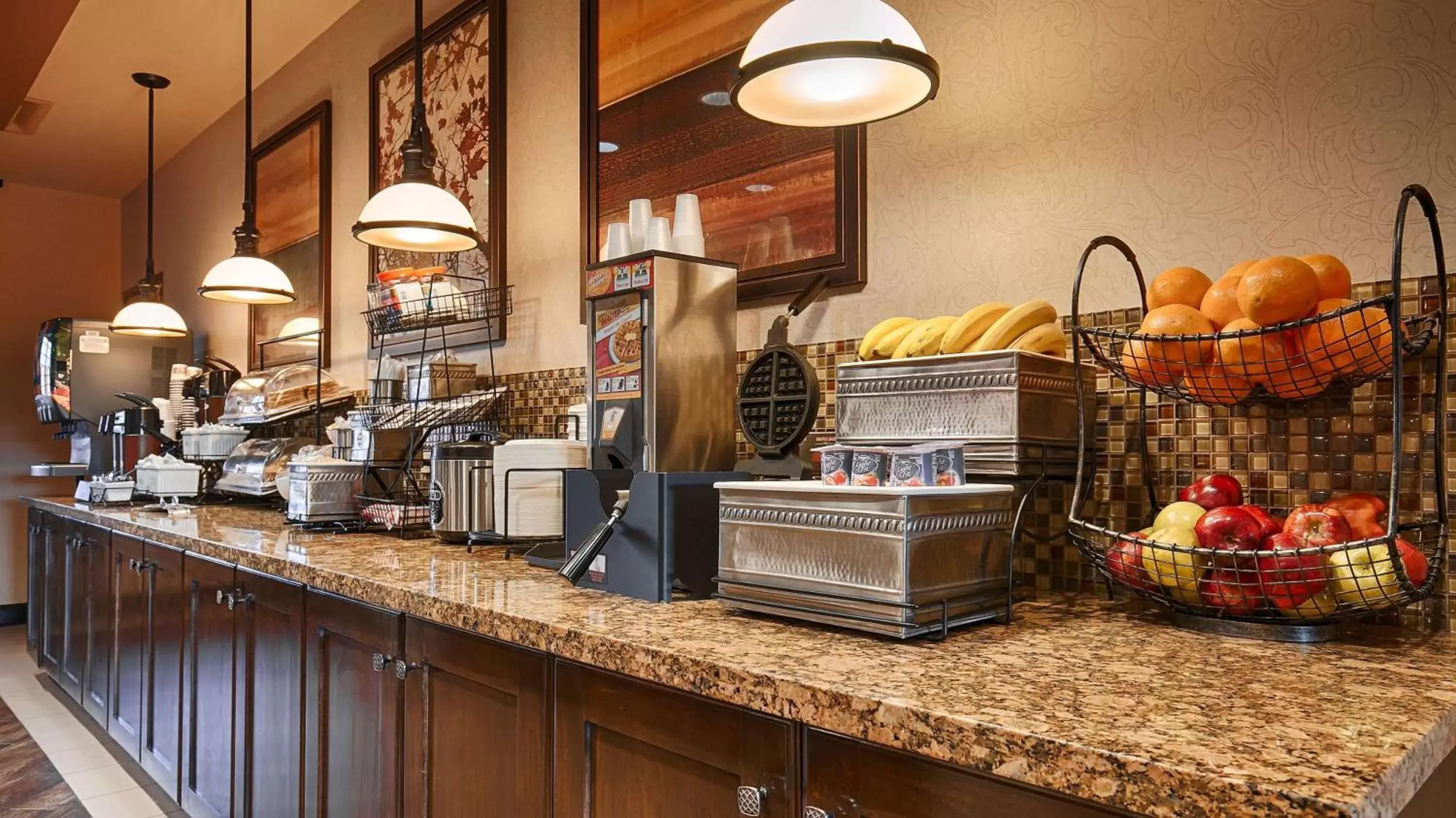 Restaurant/places to eat in Best Western Plus Tupelo Inn & Suites