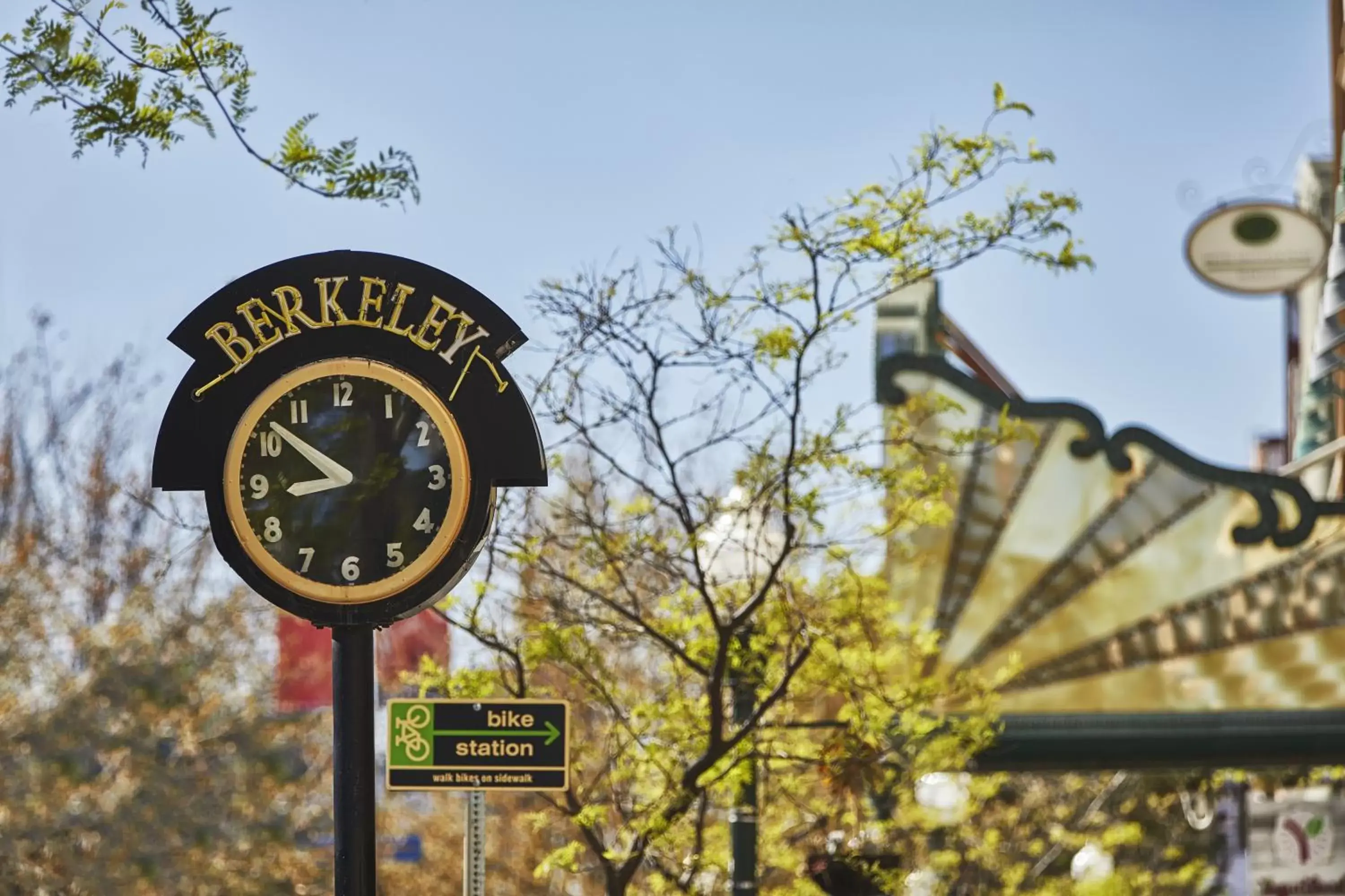 Neighbourhood, Property Logo/Sign in Graduate Berkeley