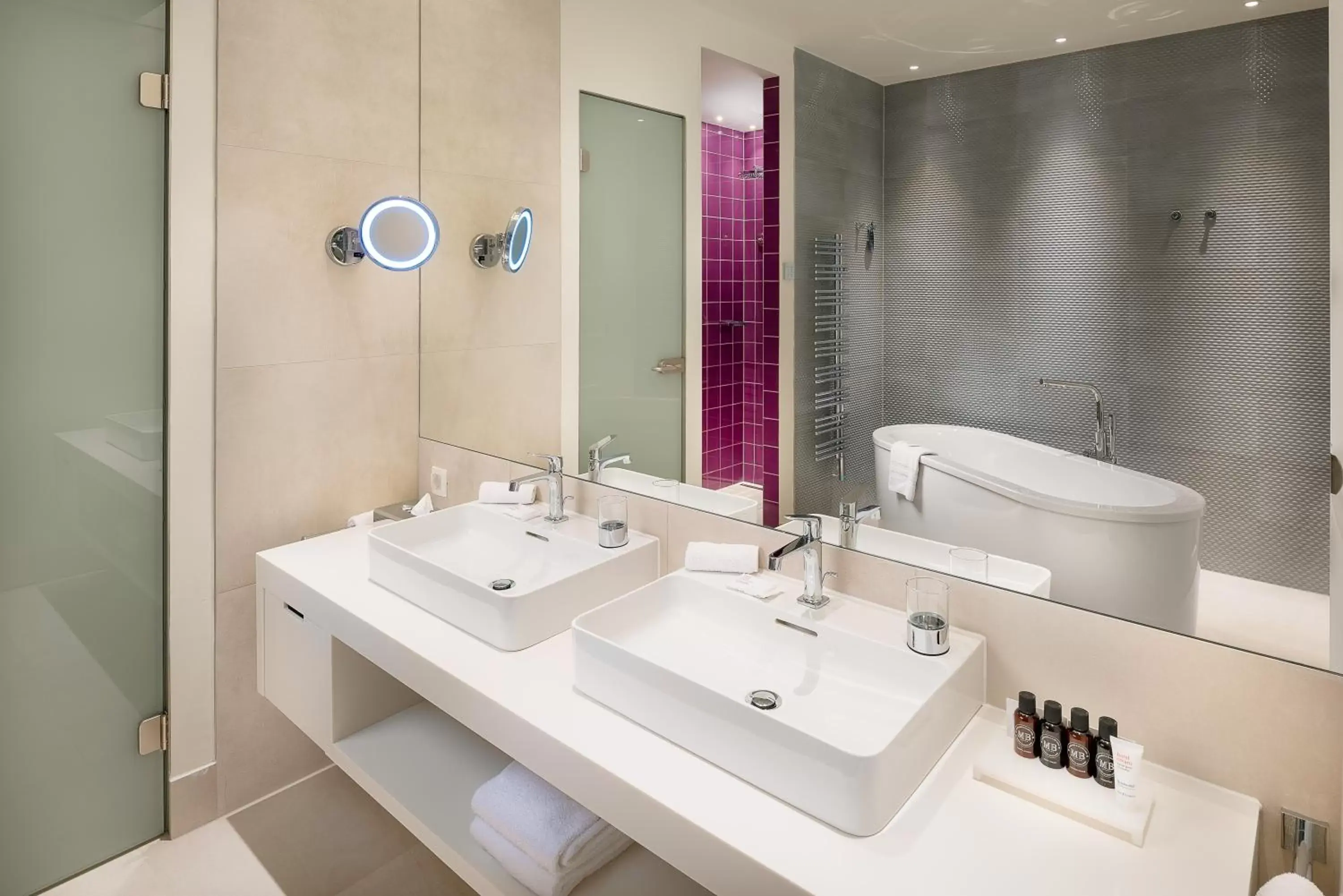 Shower, Bathroom in Radisson Blu Resort & Spa