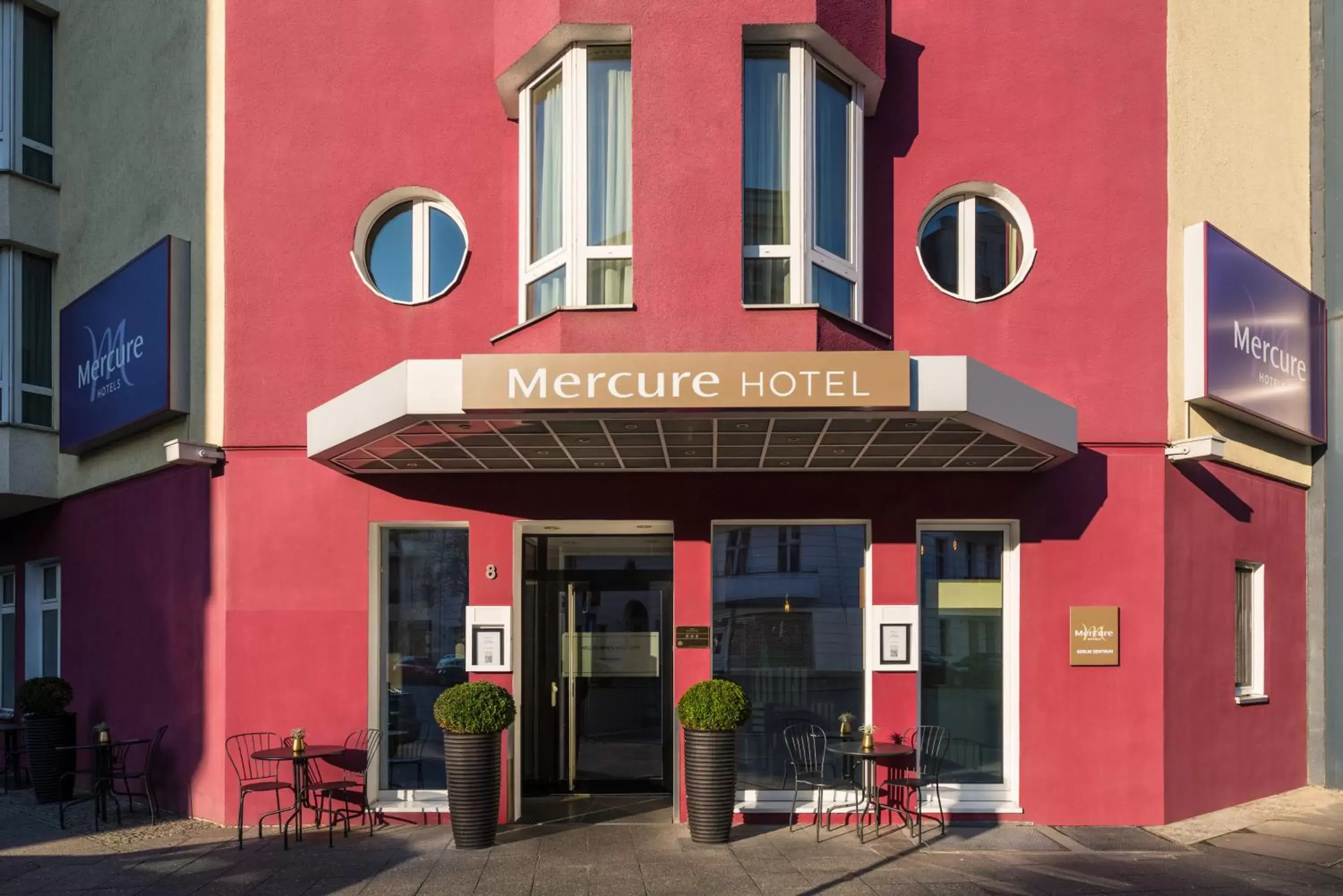 Facade/entrance in Mercure Hotel Berlin Zentrum Superior Facade/entrance in Mercure Hotel Berlin Zentrum Superior