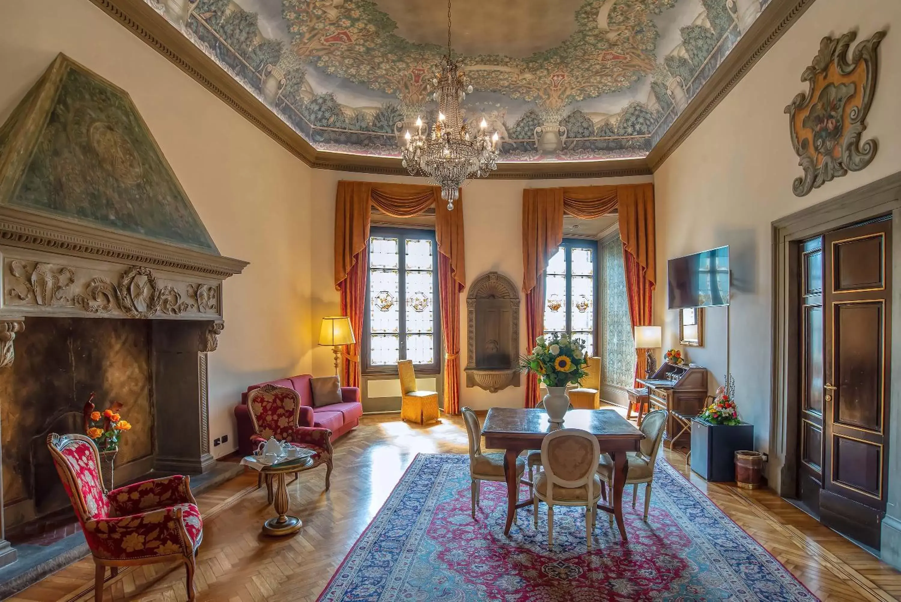 Photo of the whole room in Hotel Paris Photo of the whole room in Hotel Paris