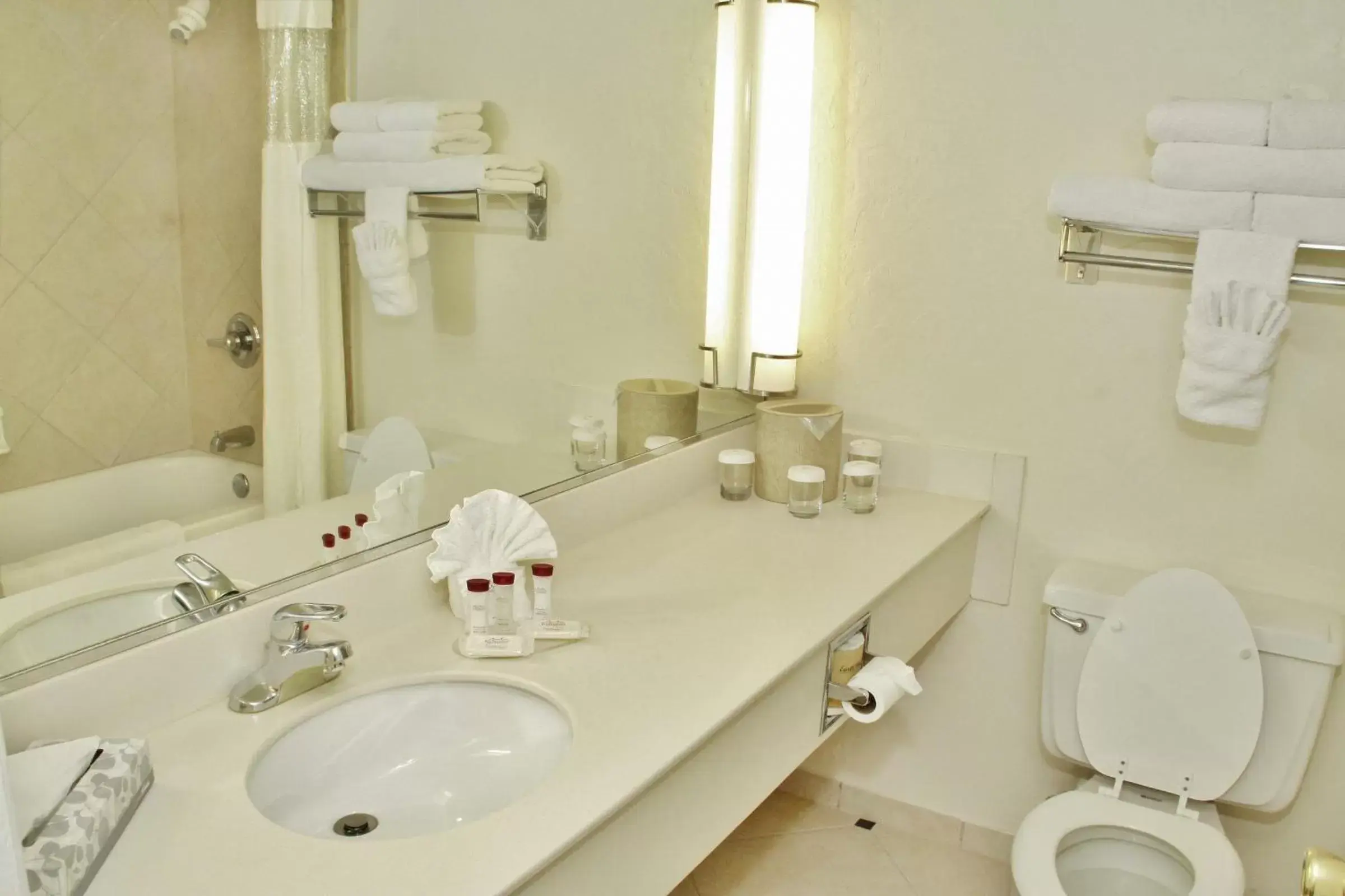 2 Queen Beds, Deluxe Room, Non-Smoking in Ramada by Wyndham Las Cruces Hotel & Conference Center