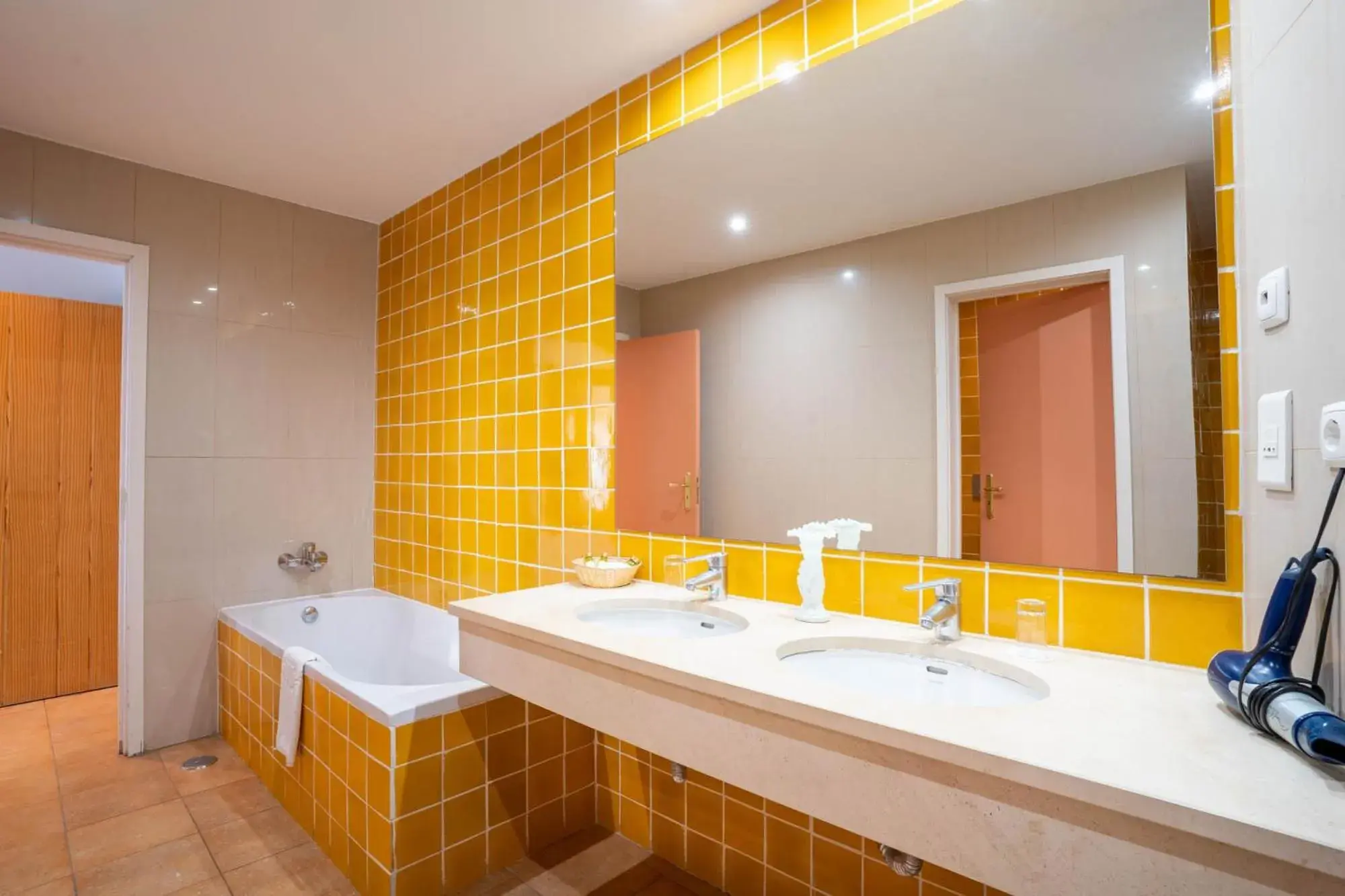 Bathroom in Boa Vista Hotel & Spa - Adults Only