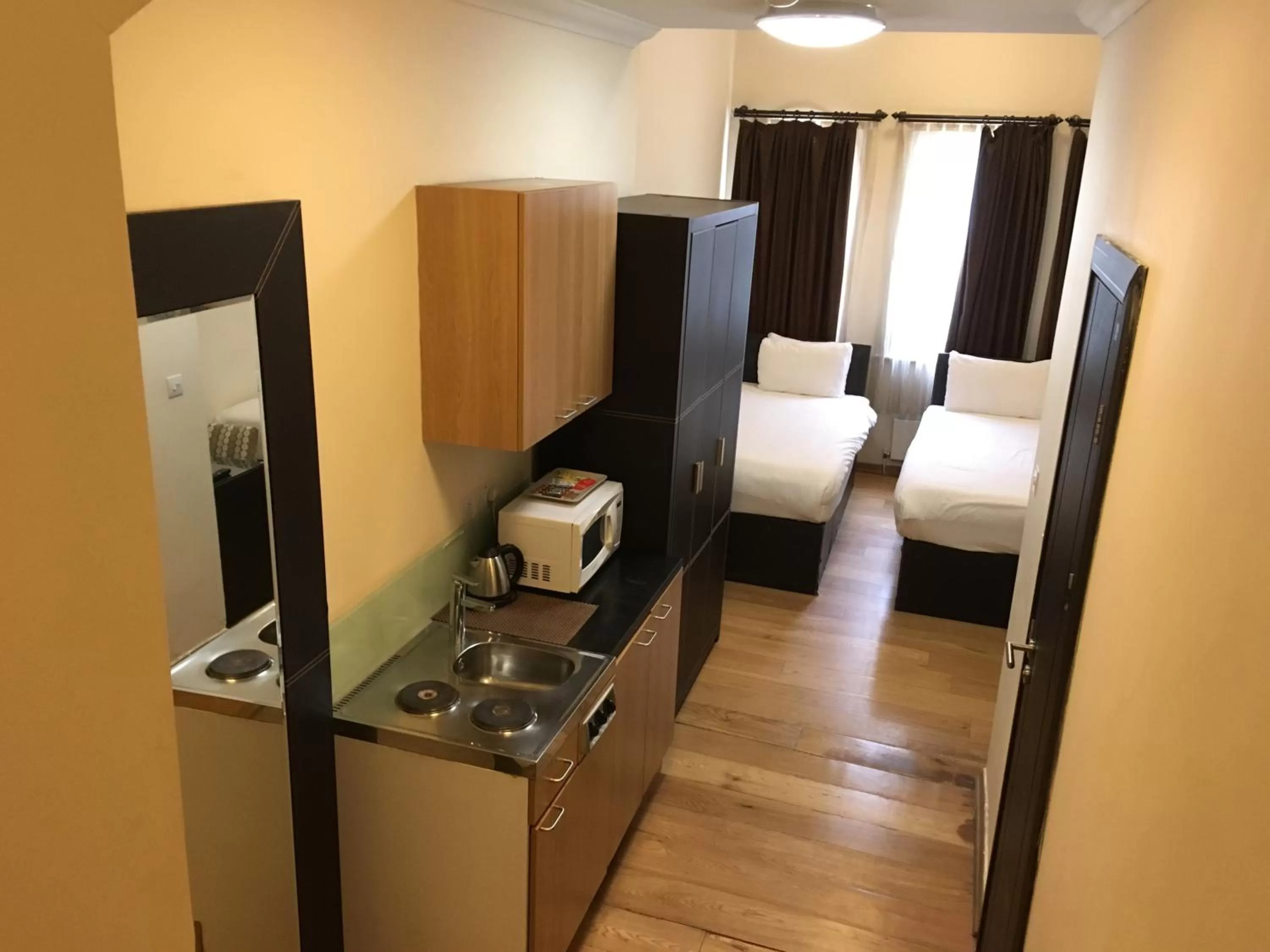 Photo of the whole room in The Royale Chulan Hyde Park Hotel