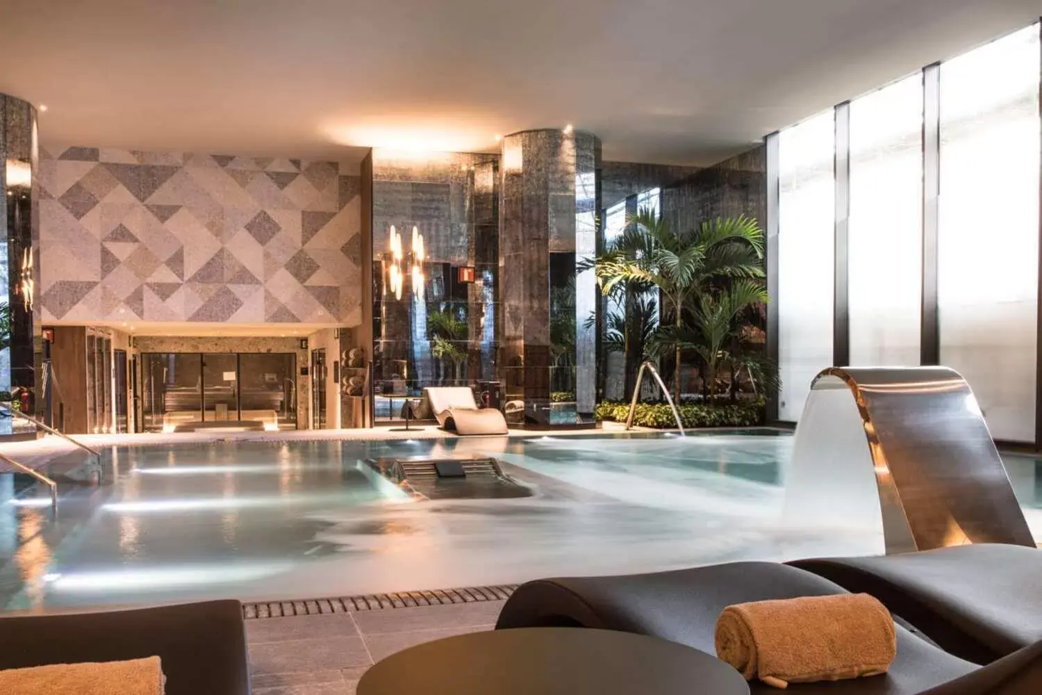 Spa and wellness centre/facilities, Swimming Pool in Hotel SOFIA Barcelona, in The Unbound Collection by Hyatt