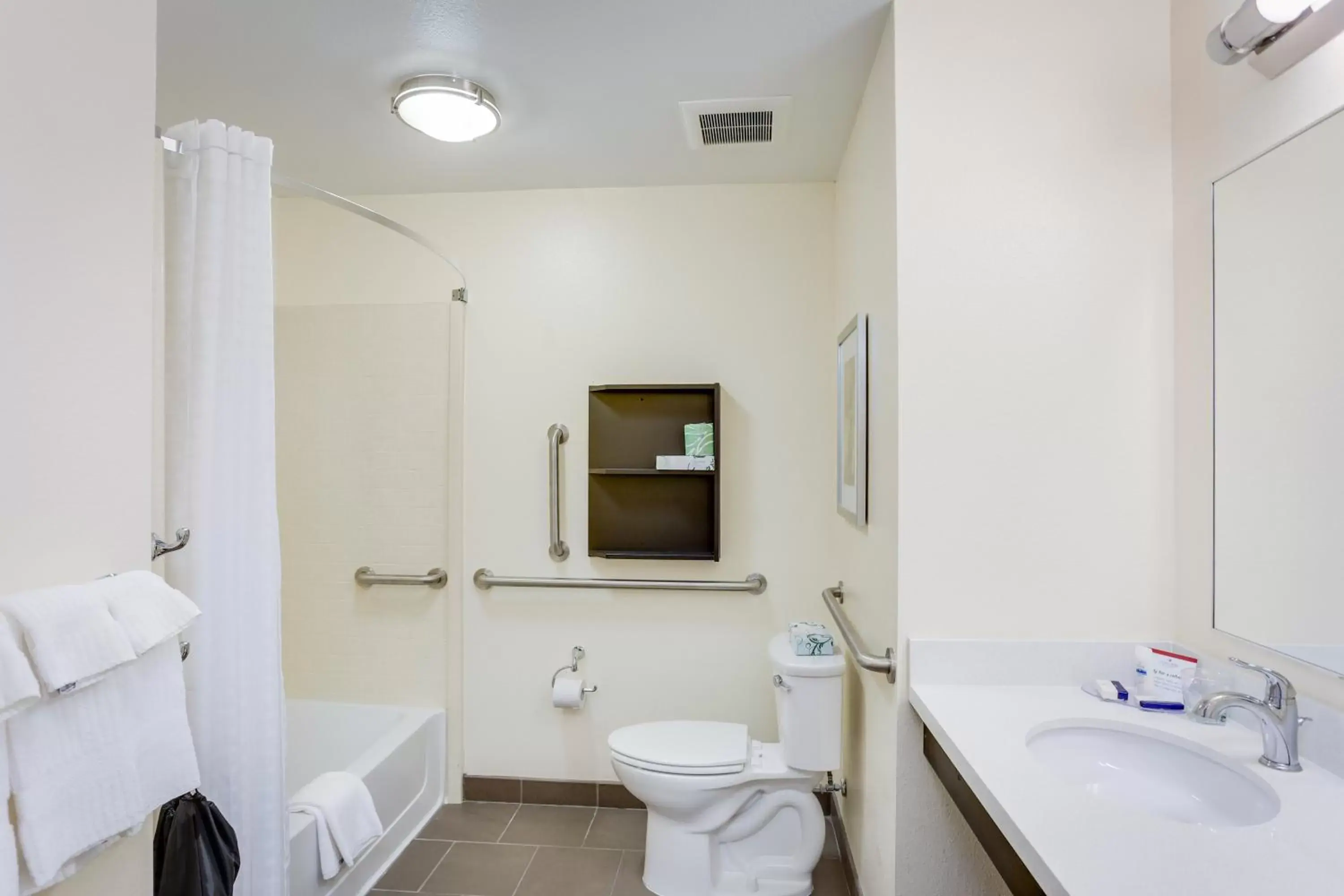 Photo of the whole room, Bathroom in Candlewood Suites College Station, an IHG Hotel